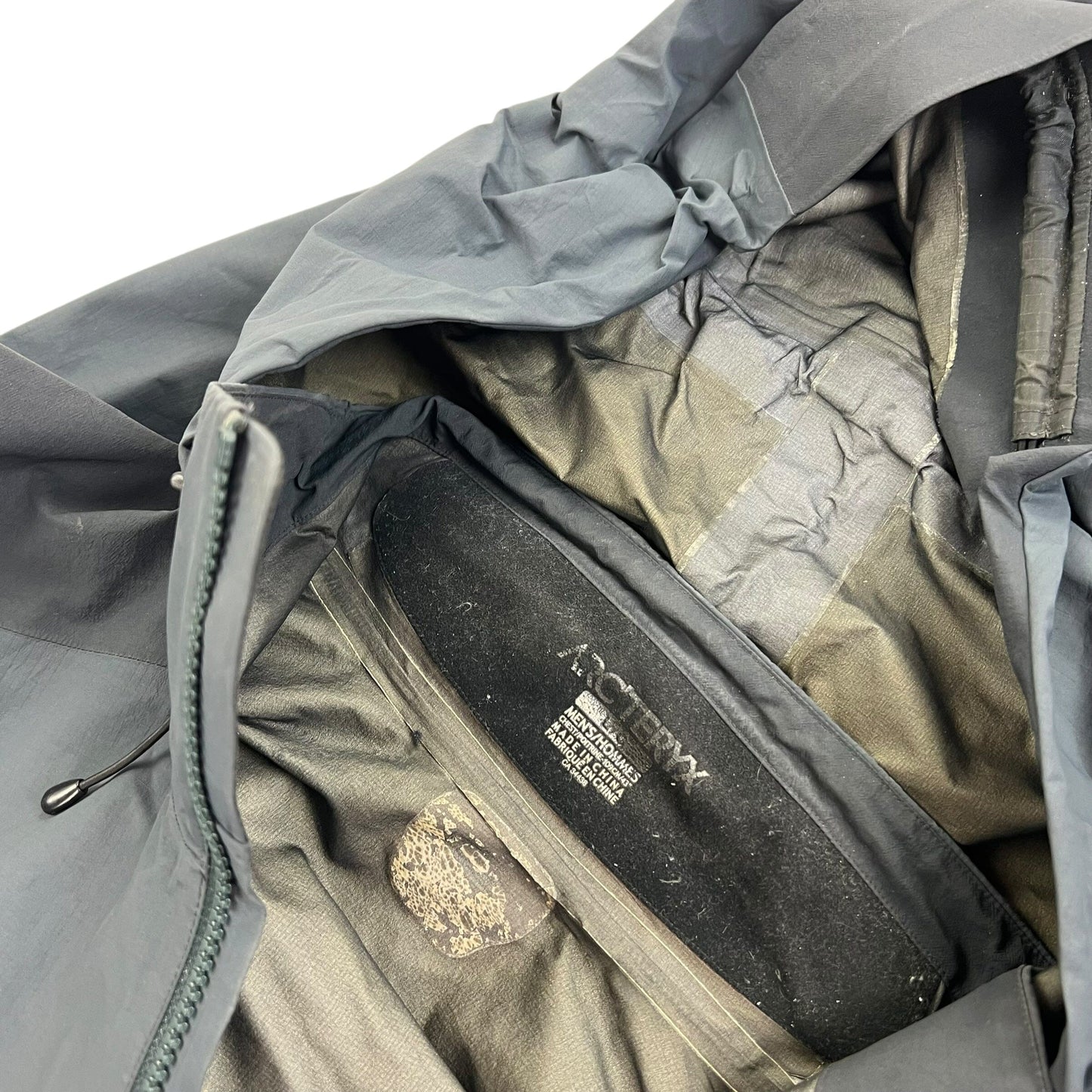 Arc'teryx Leaf Alpha Windstopper Jacket - women L Windbreakers Arc'teryx coat outerwear pufferseason second hand vintage shop österreich germany deutschland angebot daunenjacke winterjacke jacke