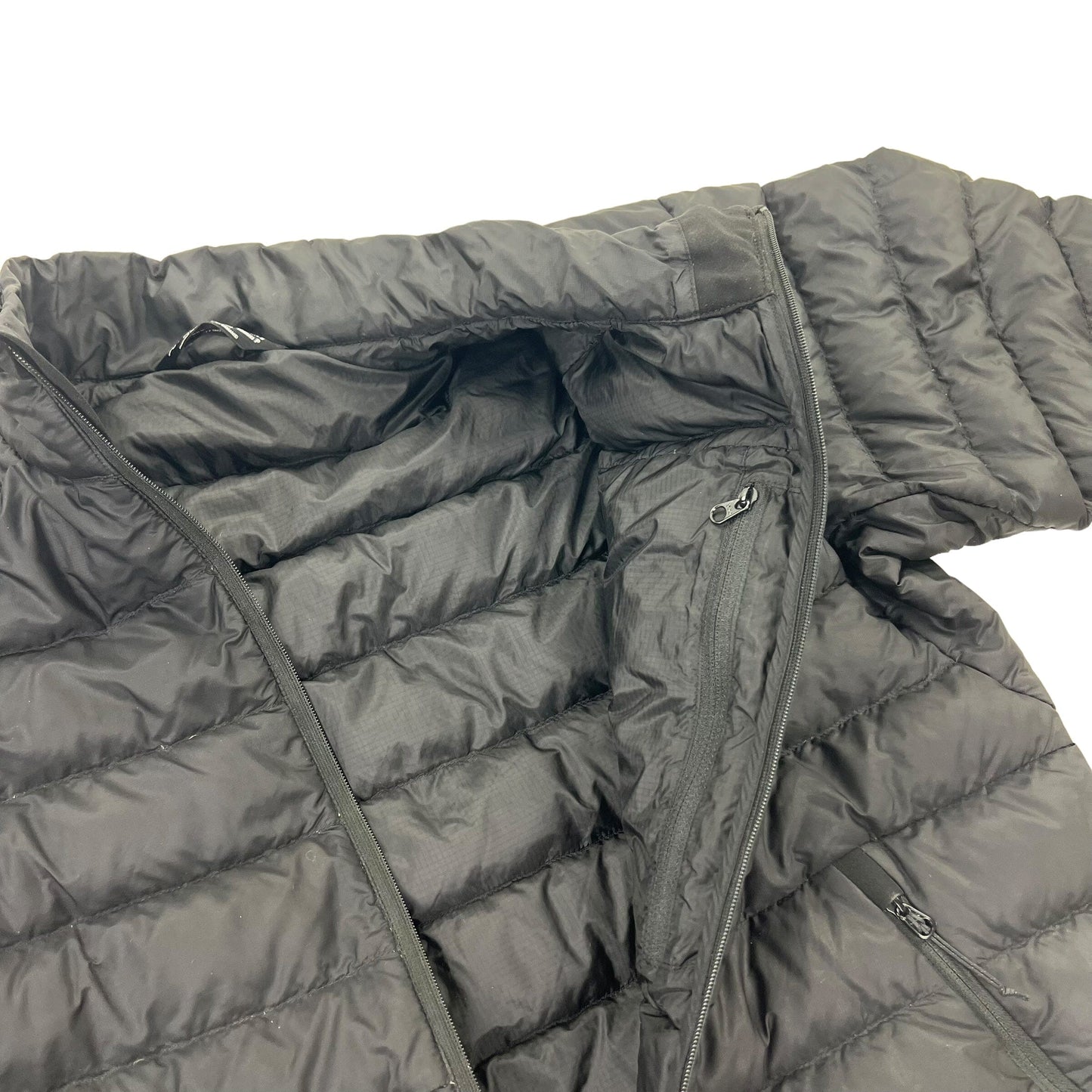 Arc'teryx Puffer Jacket - S Arc'teryx Arc'teryx coat outerwear pufferseason second hand vintage shop österreich germany deutschland angebot daunenjacke winterjacke jacke