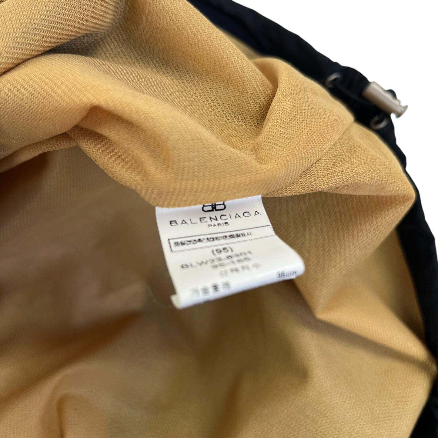 Balenciaga 1/4 Zip Windbreaker Pullover Jacket - M Windbreakers Balenciaga coat outerwear pufferseason second hand vintage shop österreich germany deutschland angebot daunenjacke winterjacke jacke