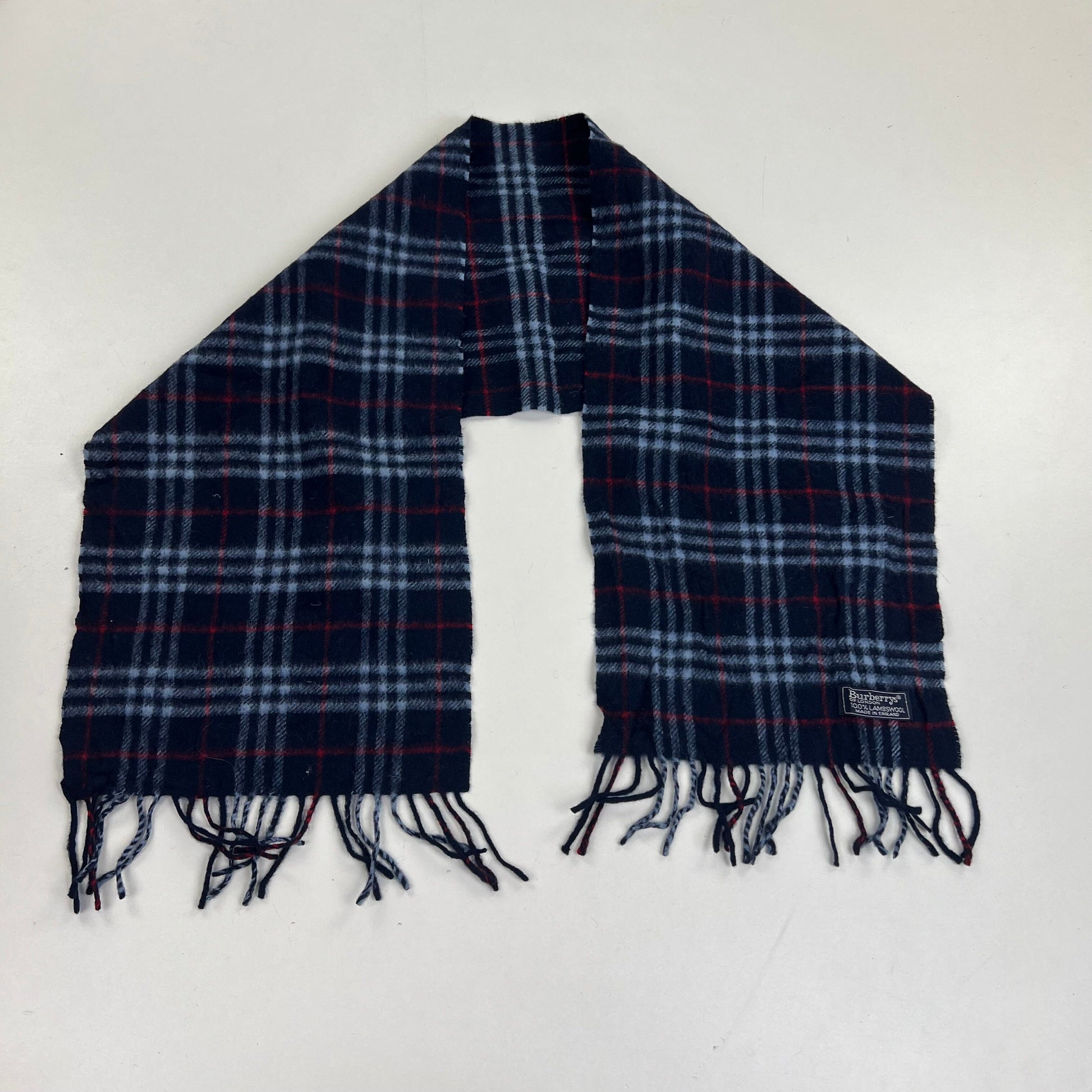 Burberry London Cashmere Scarf Schal Muffler Acessoires Burberry coat outerwear pufferseason second hand vintage shop österreich germany deutschland angebot daunenjacke winterjacke jacke