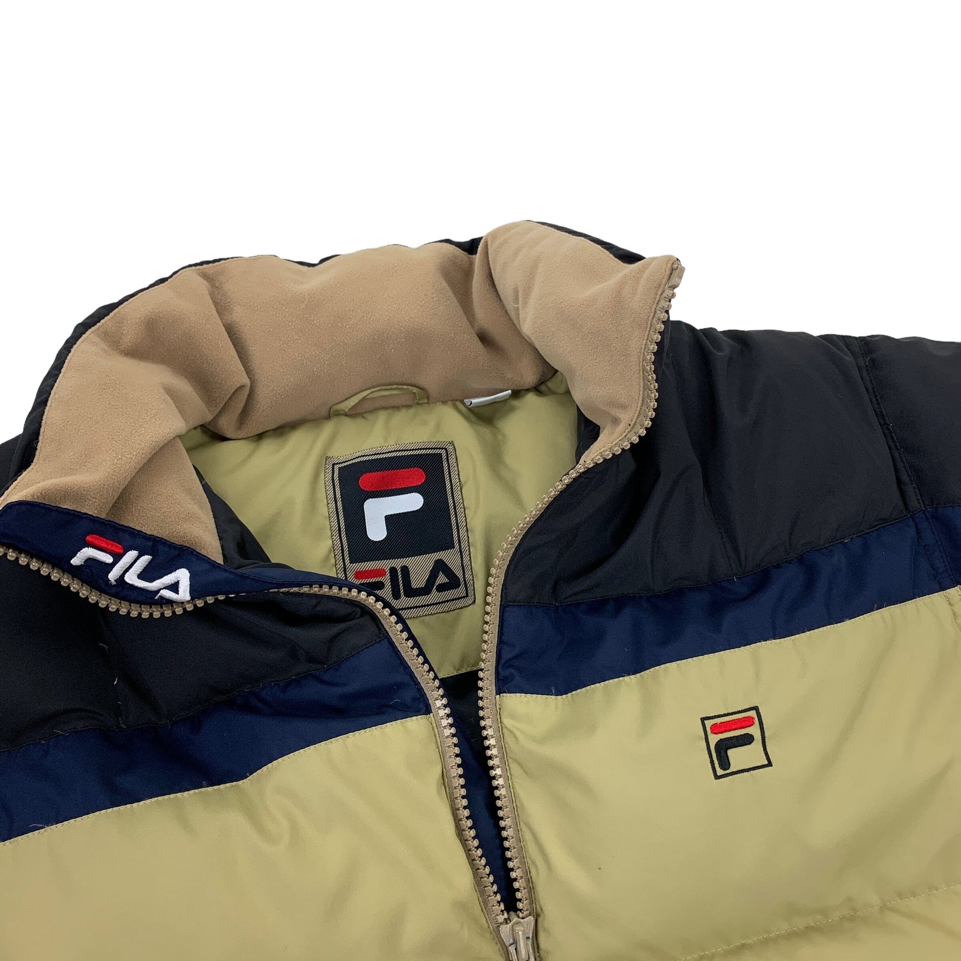 Fila Puffer - XL Fila Fila coat outerwear pufferseason second hand vintage shop österreich germany deutschland angebot daunenjacke winterjacke jacke