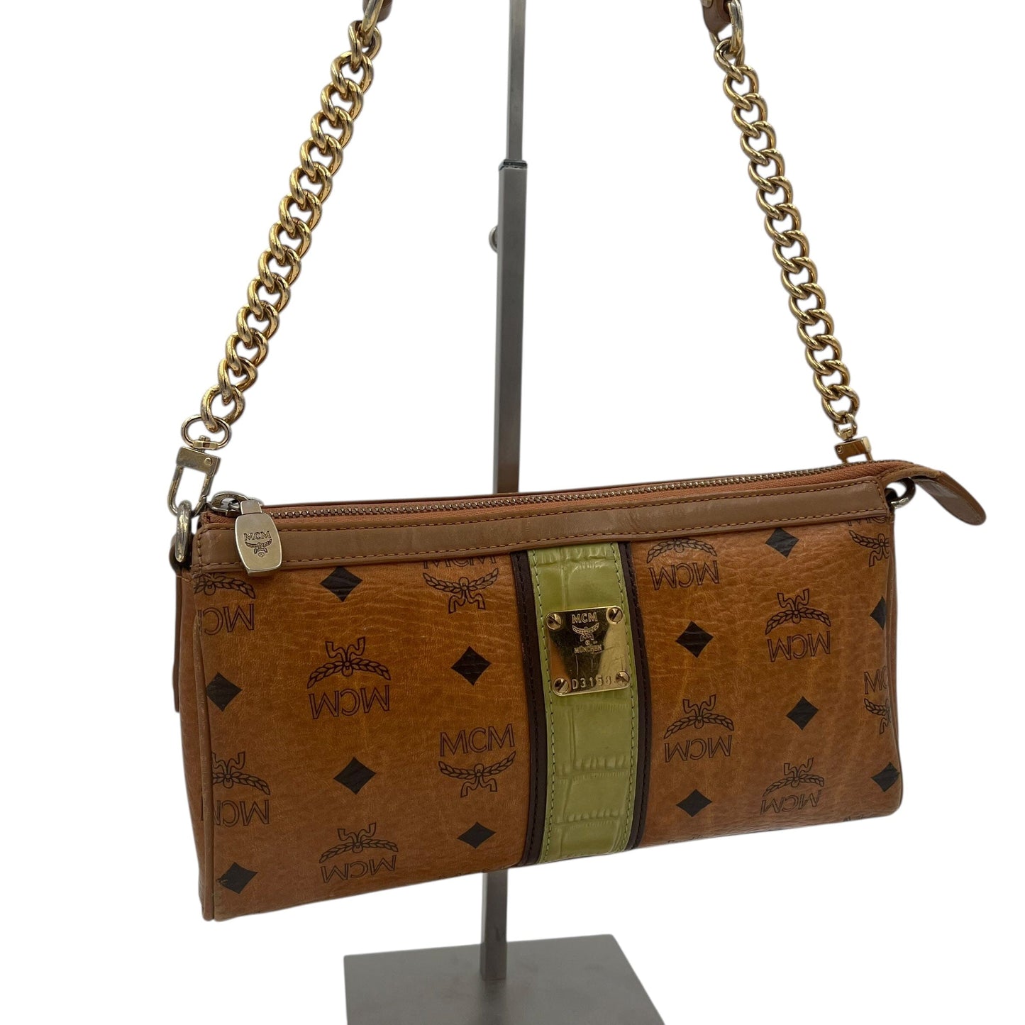 MCM Munich Mini Bag Handbag Handtasche Designer Bags MCM coat outerwear pufferseason second hand vintage shop österreich germany deutschland angebot daunenjacke winterjacke jacke