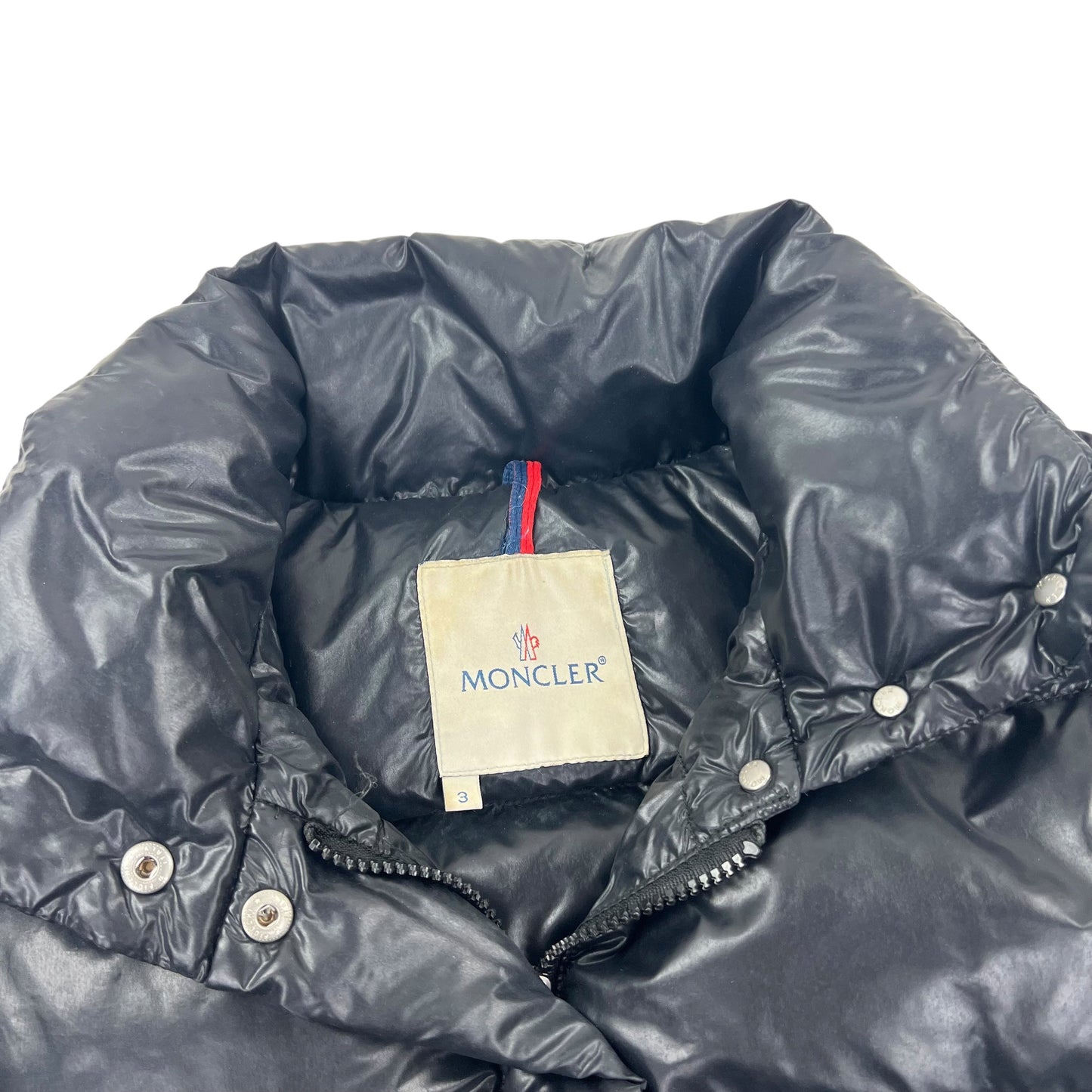 Moncler Bady Puffer Jacket - Women M black Moncler Moncler coat outerwear pufferseason second hand vintage shop österreich germany deutschland angebot daunenjacke winterjacke jacke