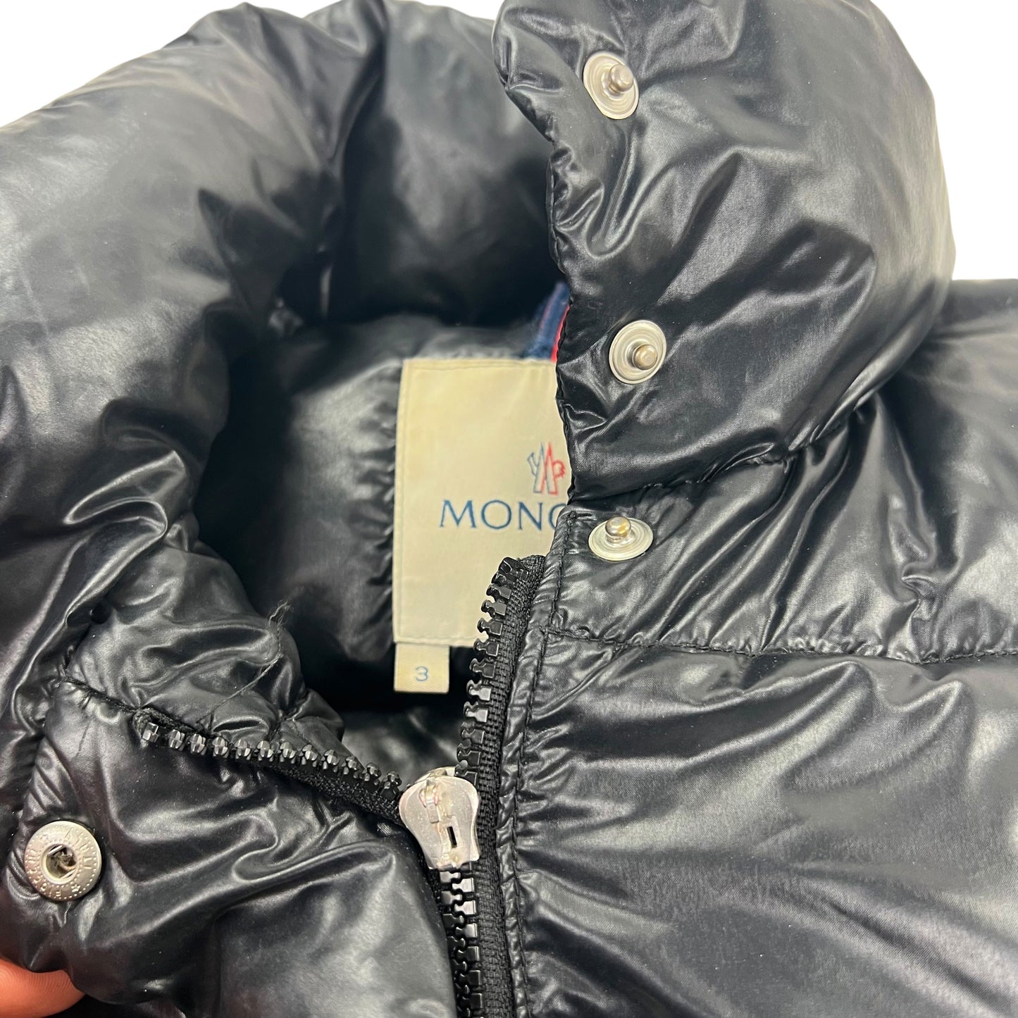 Moncler Bady Puffer Jacket - Women M black Moncler Moncler coat outerwear pufferseason second hand vintage shop österreich germany deutschland angebot daunenjacke winterjacke jacke