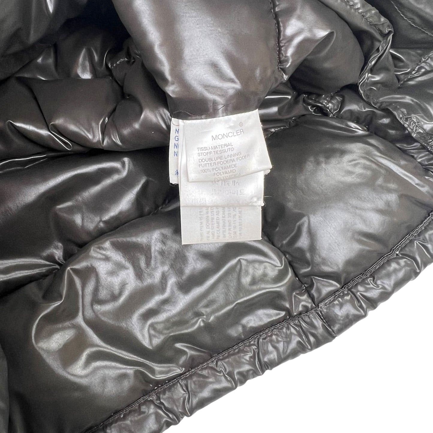Moncler Bady Puffer Jacket - Women M dark green Moncler Moncler coat outerwear pufferseason second hand vintage shop österreich germany deutschland angebot daunenjacke winterjacke jacke