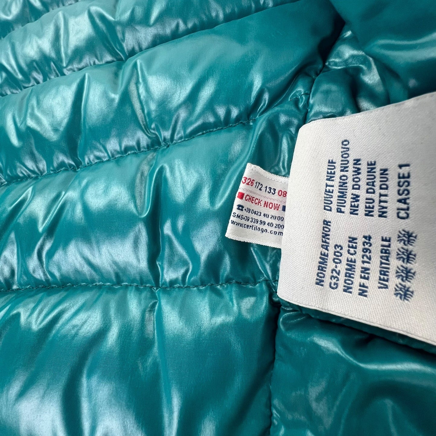 Moncler Puffer Jacket "bady" - Women XS Moncler Moncler coat outerwear pufferseason second hand vintage shop österreich germany deutschland angebot daunenjacke winterjacke jacke