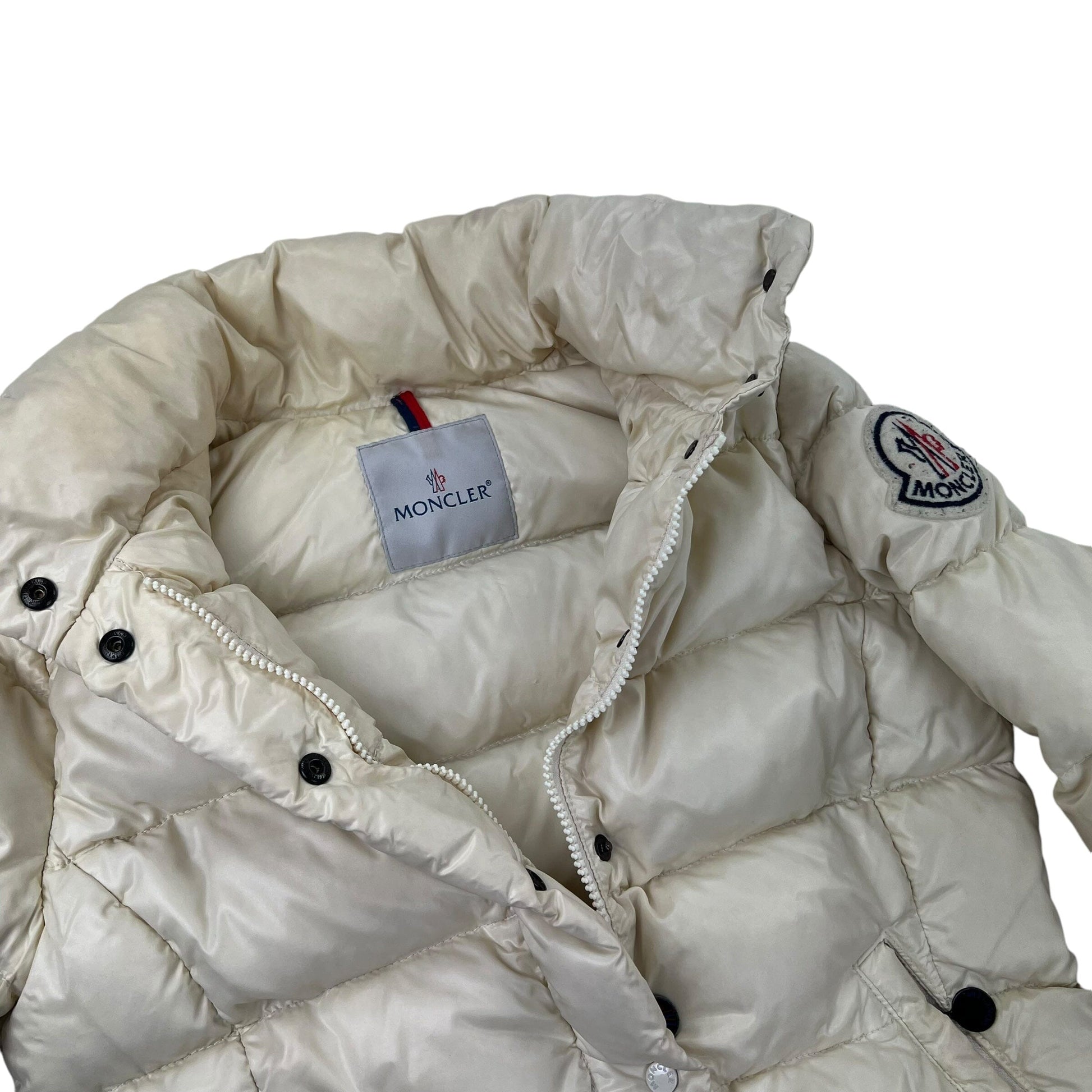 Moncler Puffer - Women Small Moncler Moncler coat outerwear pufferseason second hand vintage shop österreich germany deutschland angebot daunenjacke winterjacke jacke