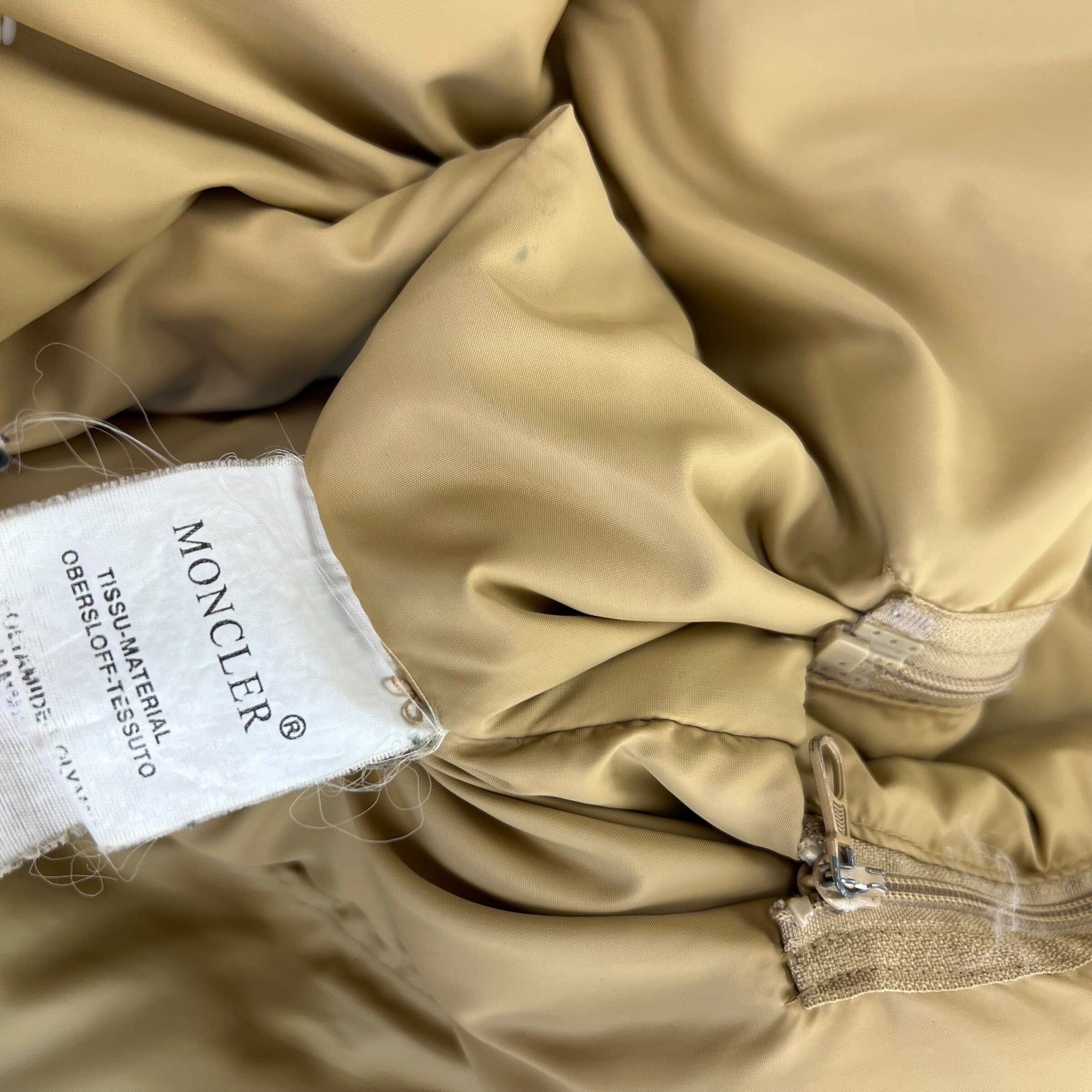 Vintage Moncler Grenoble Puffer - L Moncler Moncler coat outerwear pufferseason second hand vintage shop österreich germany deutschland angebot daunenjacke winterjacke jacke