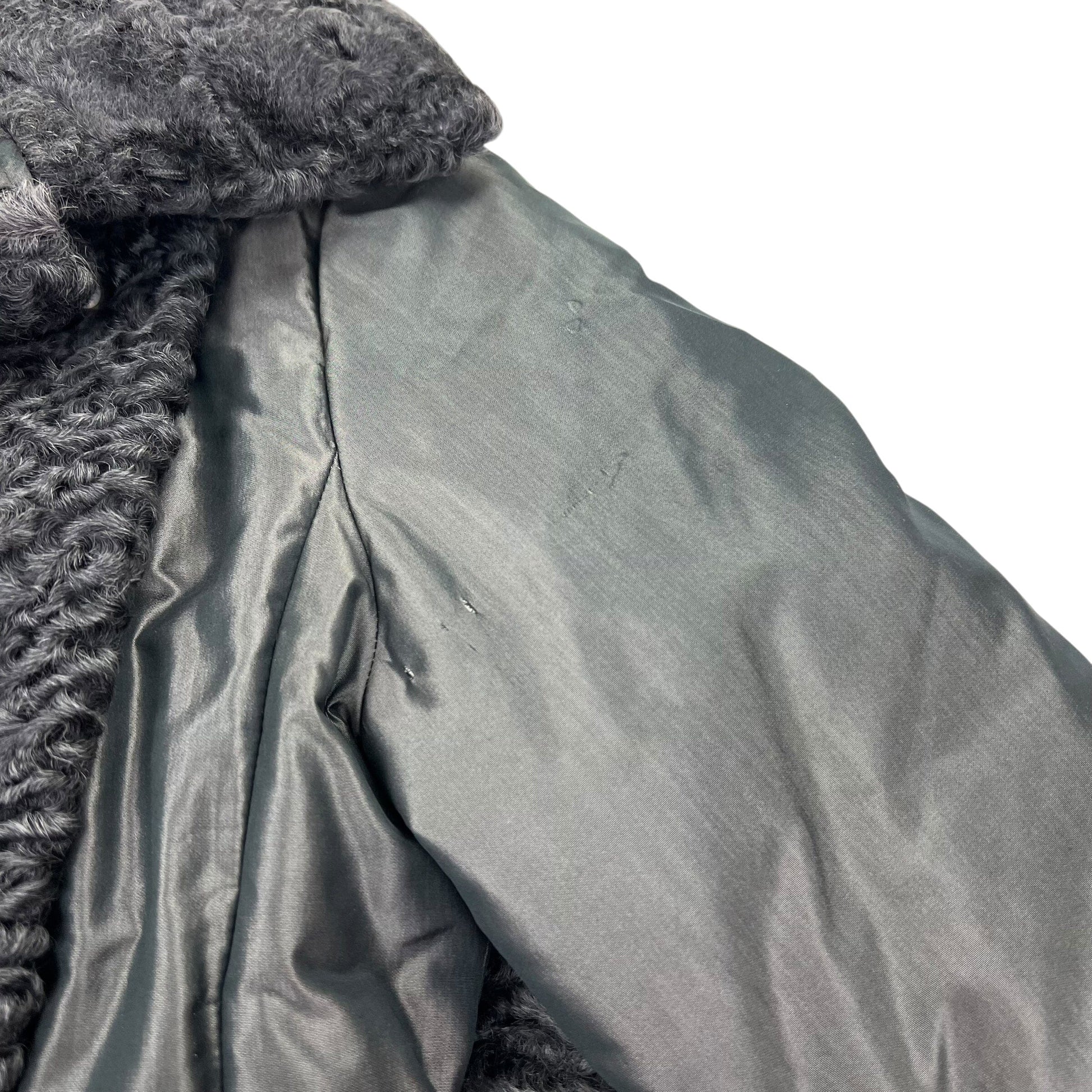 Vintage Moncler Padded Winter Jacket - Women XS Moncler Moncler coat outerwear pufferseason second hand vintage shop österreich germany deutschland angebot daunenjacke winterjacke jacke