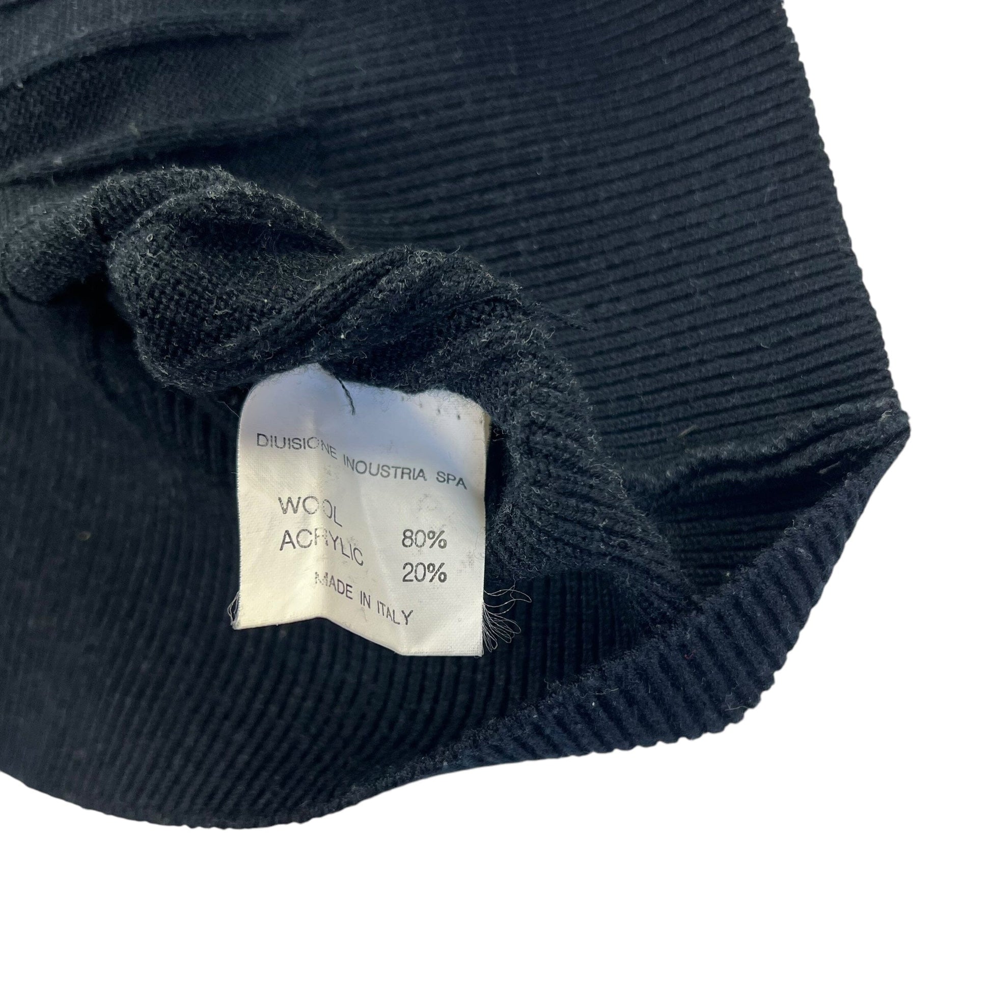 Vintage Prada Milano Spellout Sweater - L Sweaters Prada coat outerwear pufferseason second hand vintage shop österreich germany deutschland angebot daunenjacke winterjacke jacke