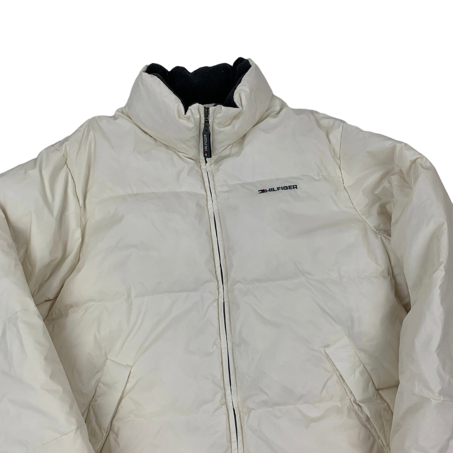 Tommy Hilfiger Puffer Jacket - L Tommy Hilfiger Tommy Hilfiger coat outerwear pufferseason second hand vintage shop österreich germany deutschland angebot daunenjacke winterjacke jacke