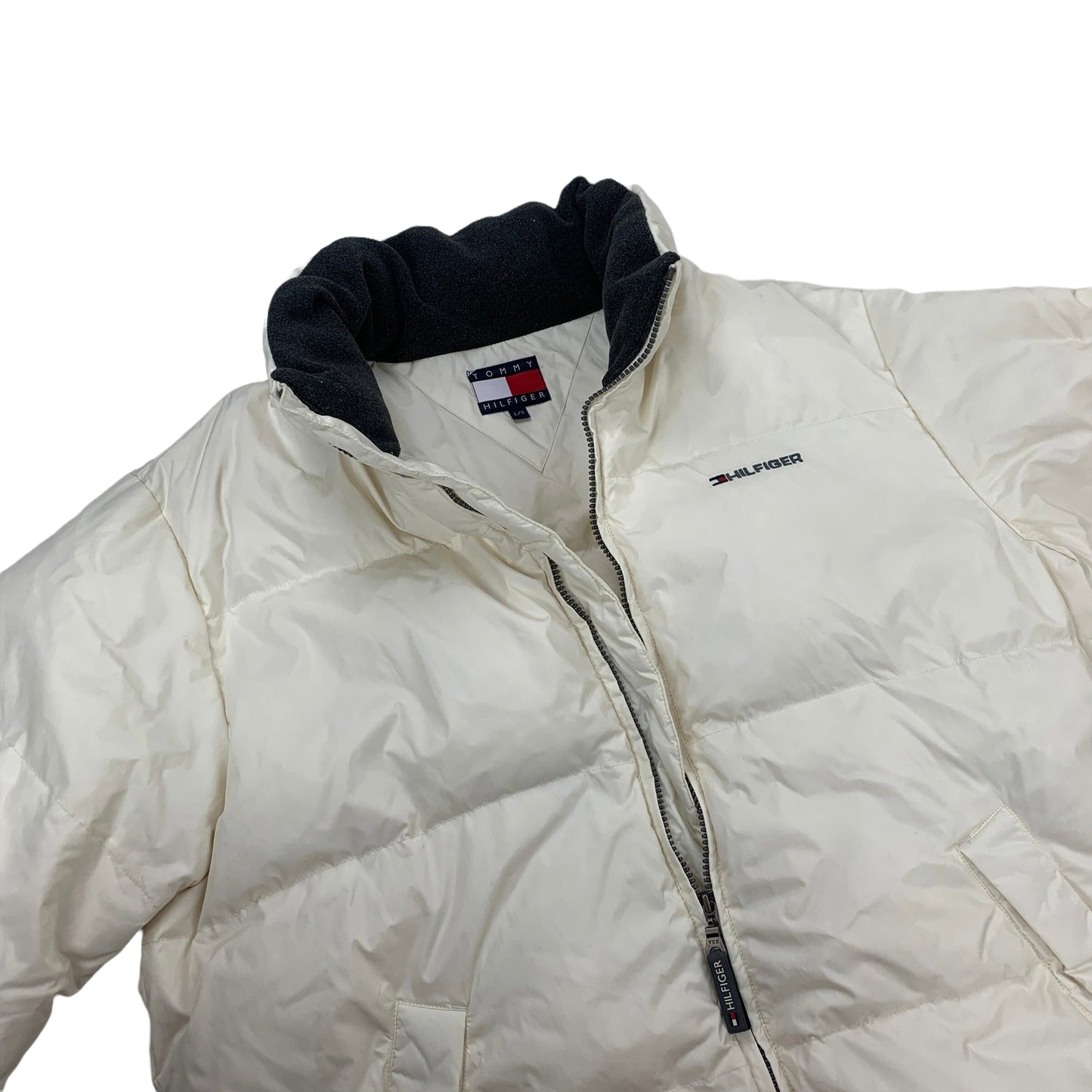 Tommy Hilfiger Puffer Jacket - L Tommy Hilfiger Tommy Hilfiger coat outerwear pufferseason second hand vintage shop österreich germany deutschland angebot daunenjacke winterjacke jacke