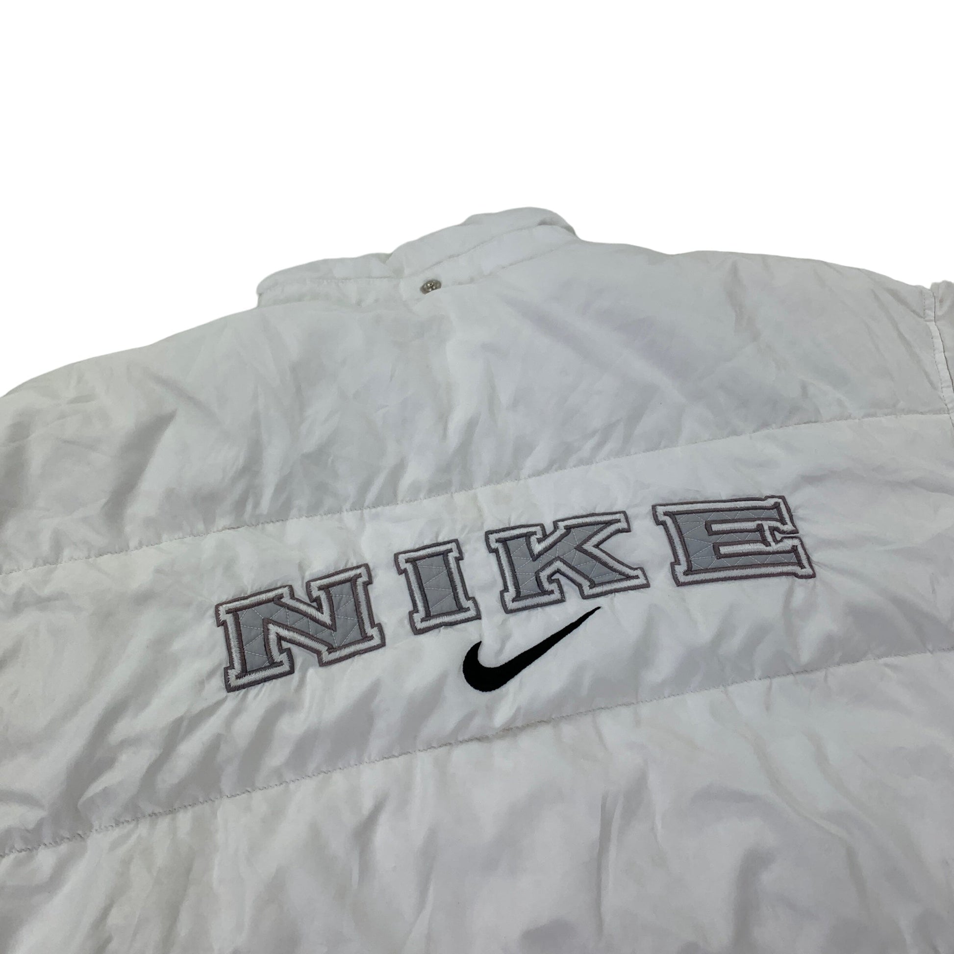 90s Vintage Nike Puffer - XL Nike Nike coat outerwear pufferseason second hand vintage shop österreich germany deutschland angebot daunenjacke winterjacke jacke
