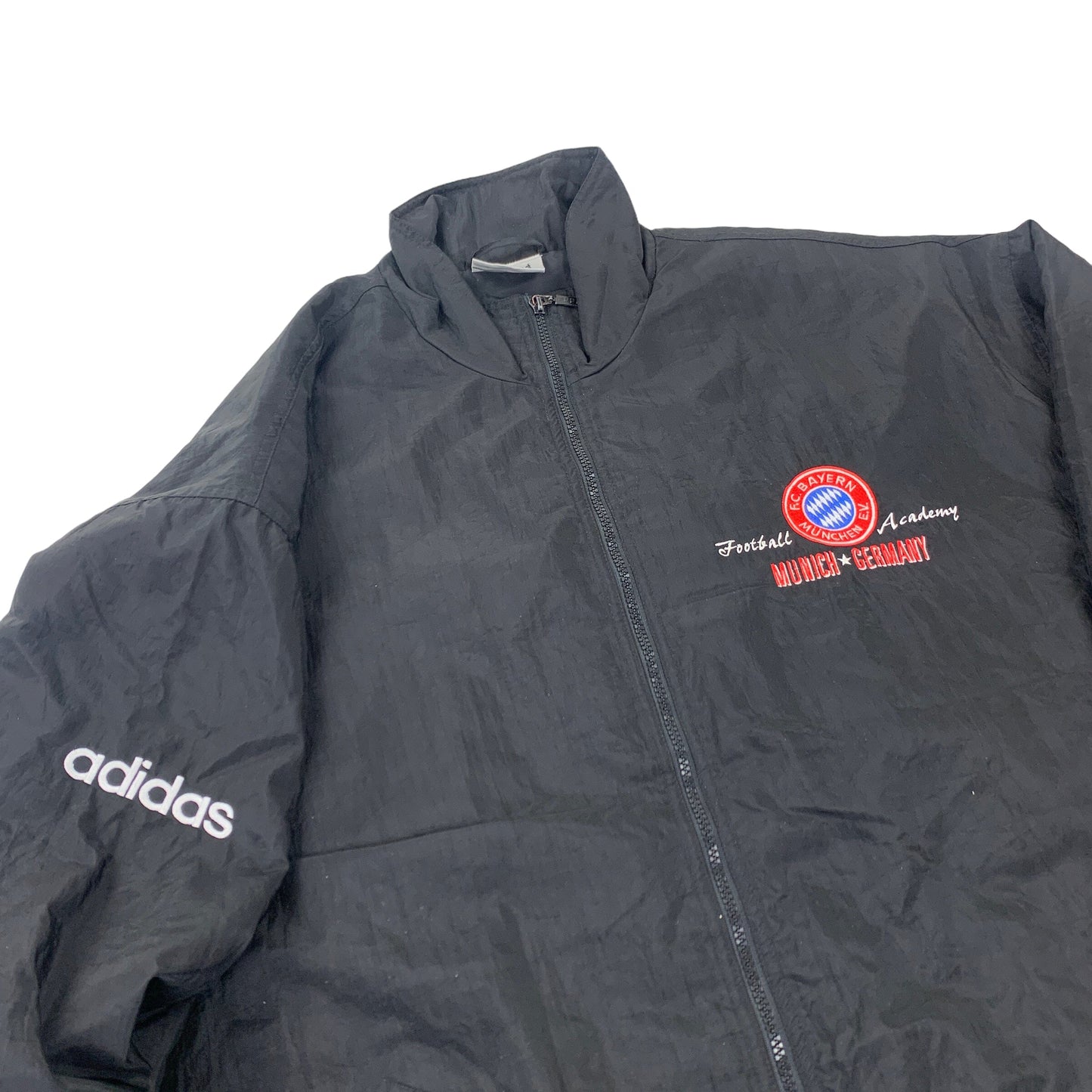 Adidas Bayern München Windbreaker - XL Windbreakers Adidas coat outerwear pufferseason second hand vintage shop österreich germany deutschland angebot daunenjacke winterjacke jacke