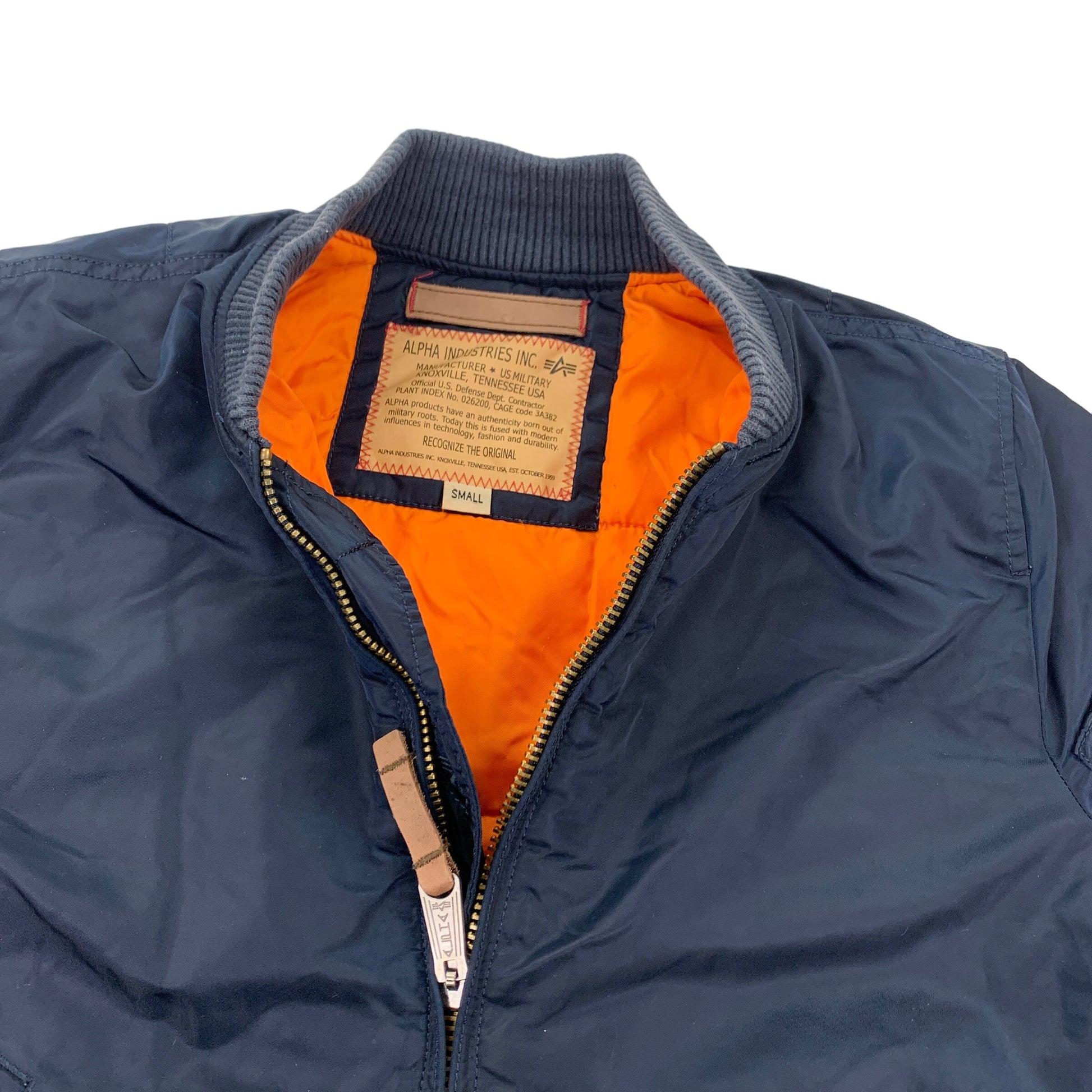 Alpha industries Bomber Jacket - S Windbreakers Alpha Industries coat outerwear pufferseason second hand vintage shop österreich germany deutschland angebot daunenjacke winterjacke jacke