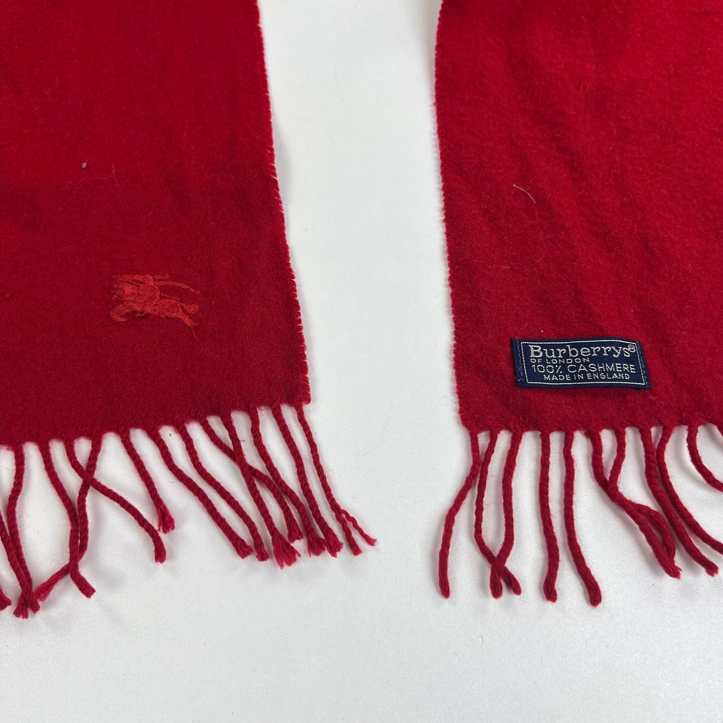 Burberry London Cashmere Scarf Schal Muffler Acessoires Burberry coat outerwear pufferseason second hand vintage shop österreich germany deutschland angebot daunenjacke winterjacke jacke