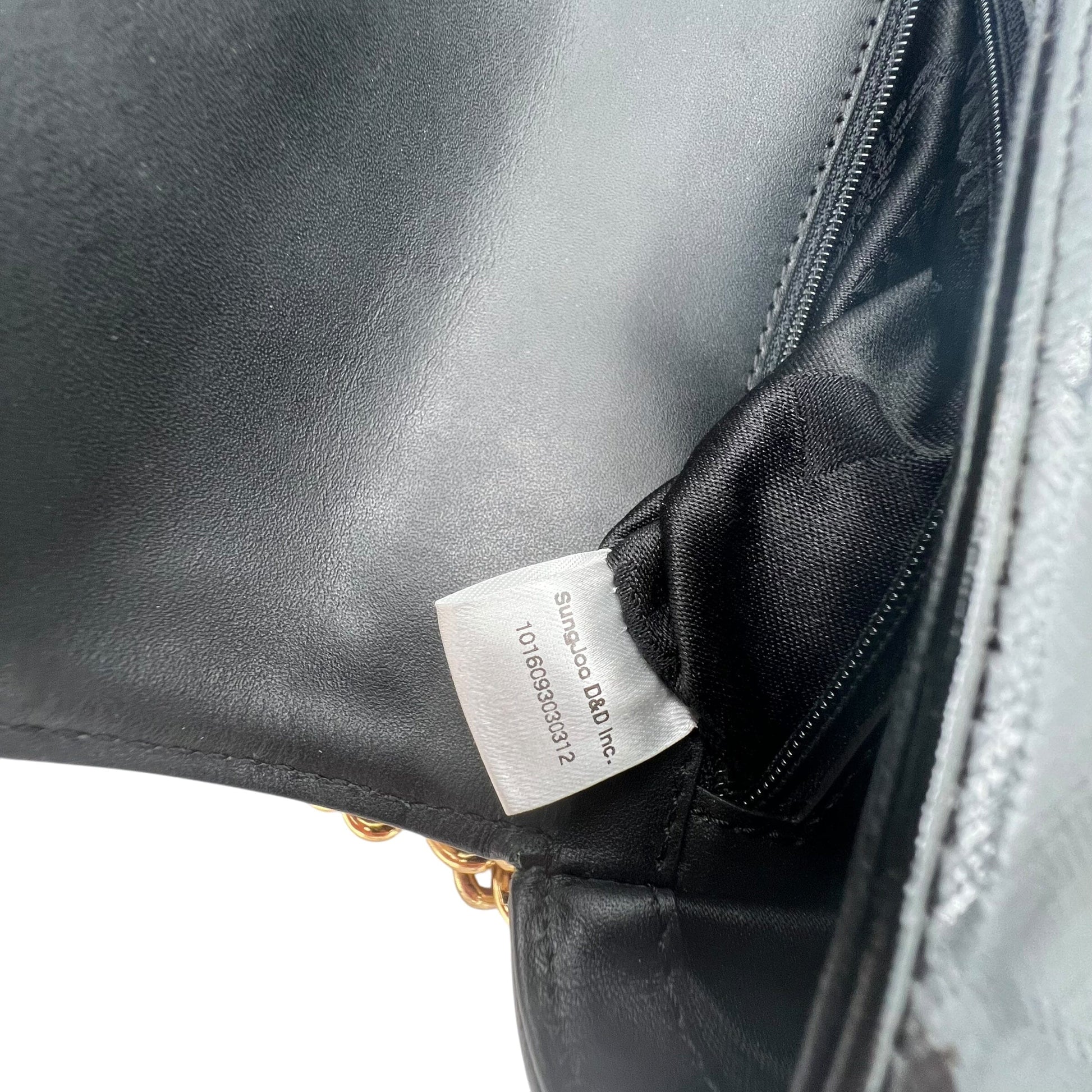 MCM Mini Handle Bag Evening Bag Designer Bags MCM coat outerwear pufferseason second hand vintage shop österreich germany deutschland angebot daunenjacke winterjacke jacke