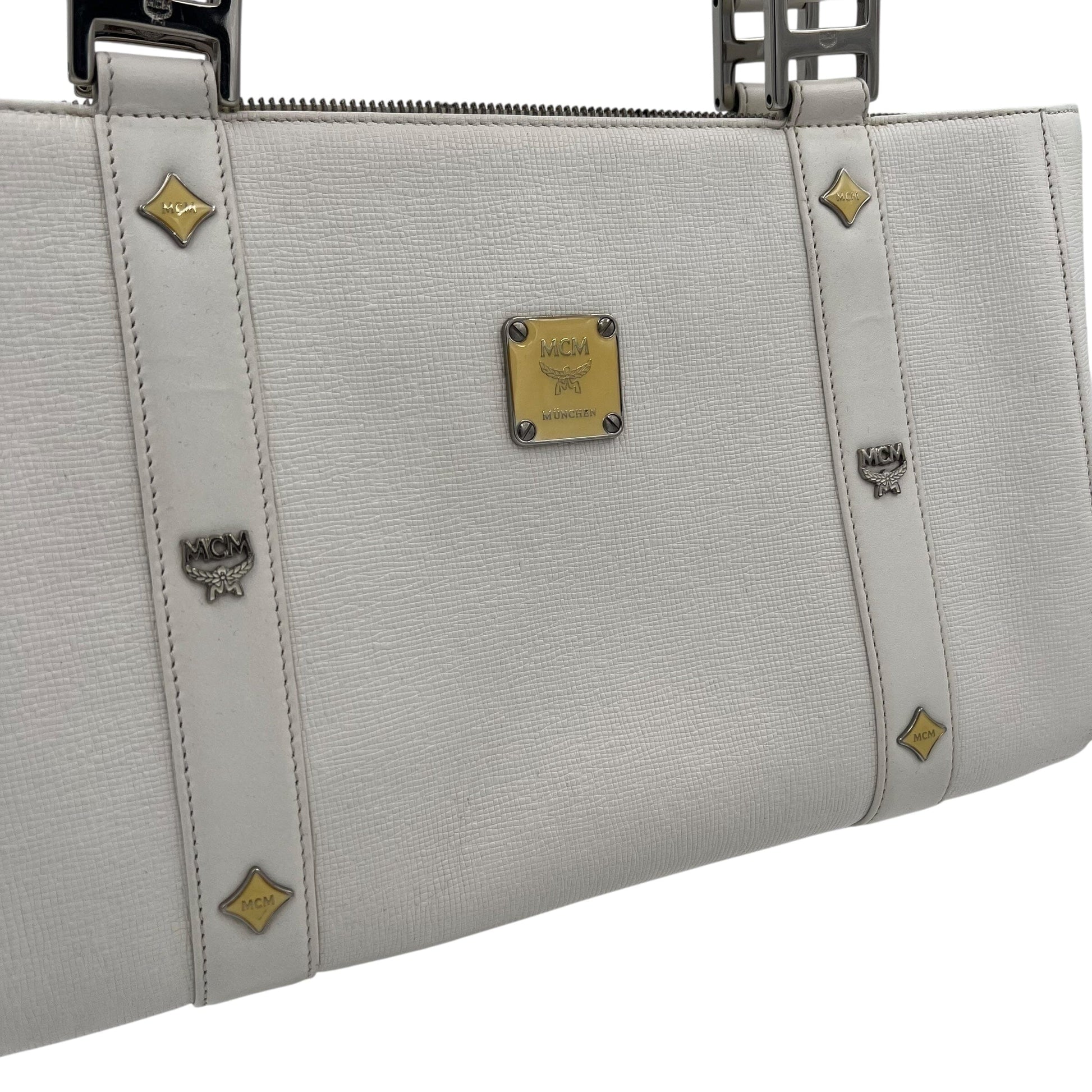 MCM Munich Bag Handbag Handtasche Designer Bags MCM coat outerwear pufferseason second hand vintage shop österreich germany deutschland angebot daunenjacke winterjacke jacke