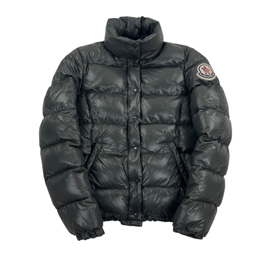 Moncler Bady Puffer Jacket - Women M grey Moncler Moncler coat outerwear pufferseason second hand vintage shop österreich germany deutschland angebot daunenjacke winterjacke jacke