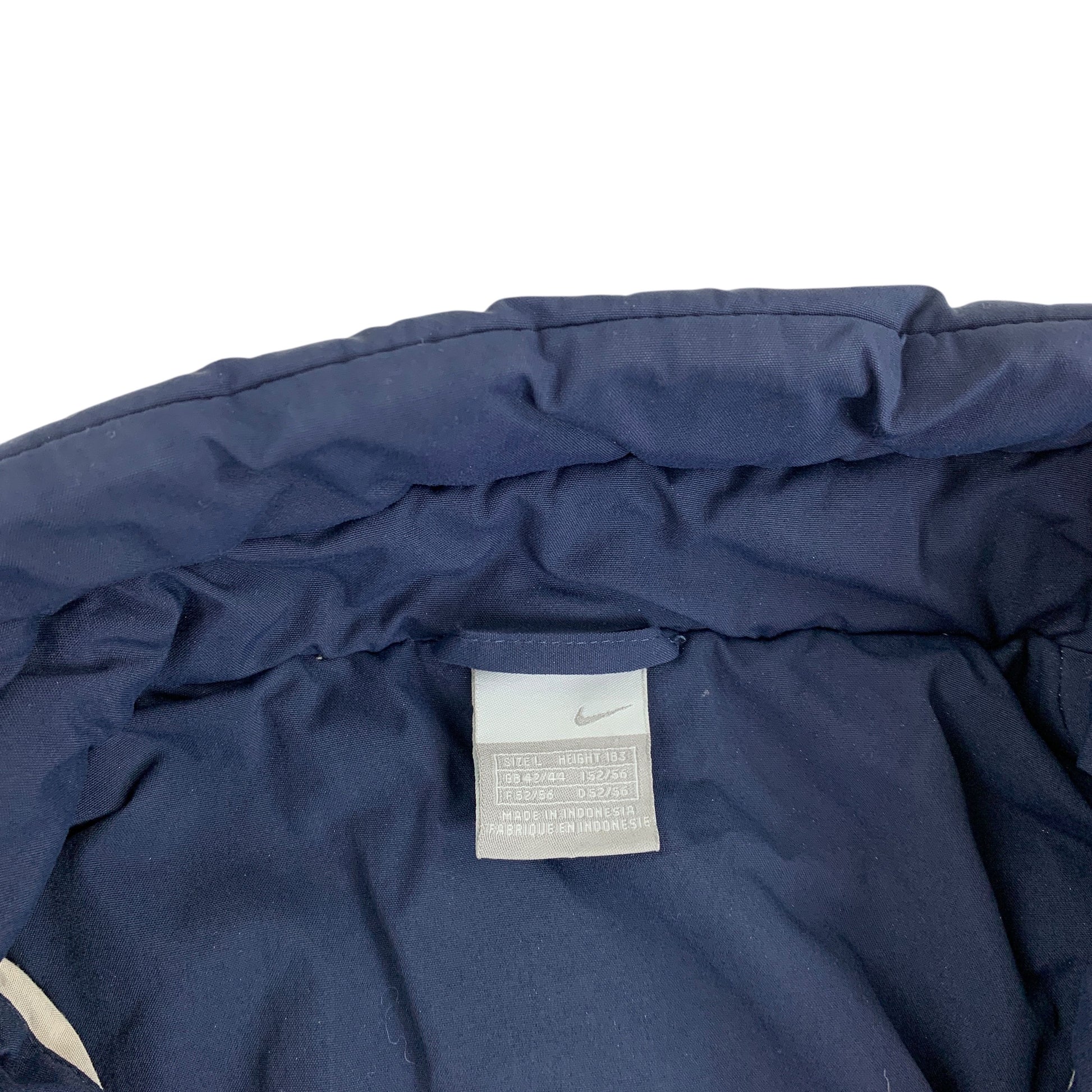 Nike Athletic Puffer Jacket - Nike Nike coat outerwear pufferseason second hand vintage shop österreich germany deutschland angebot daunenjacke winterjacke jacke