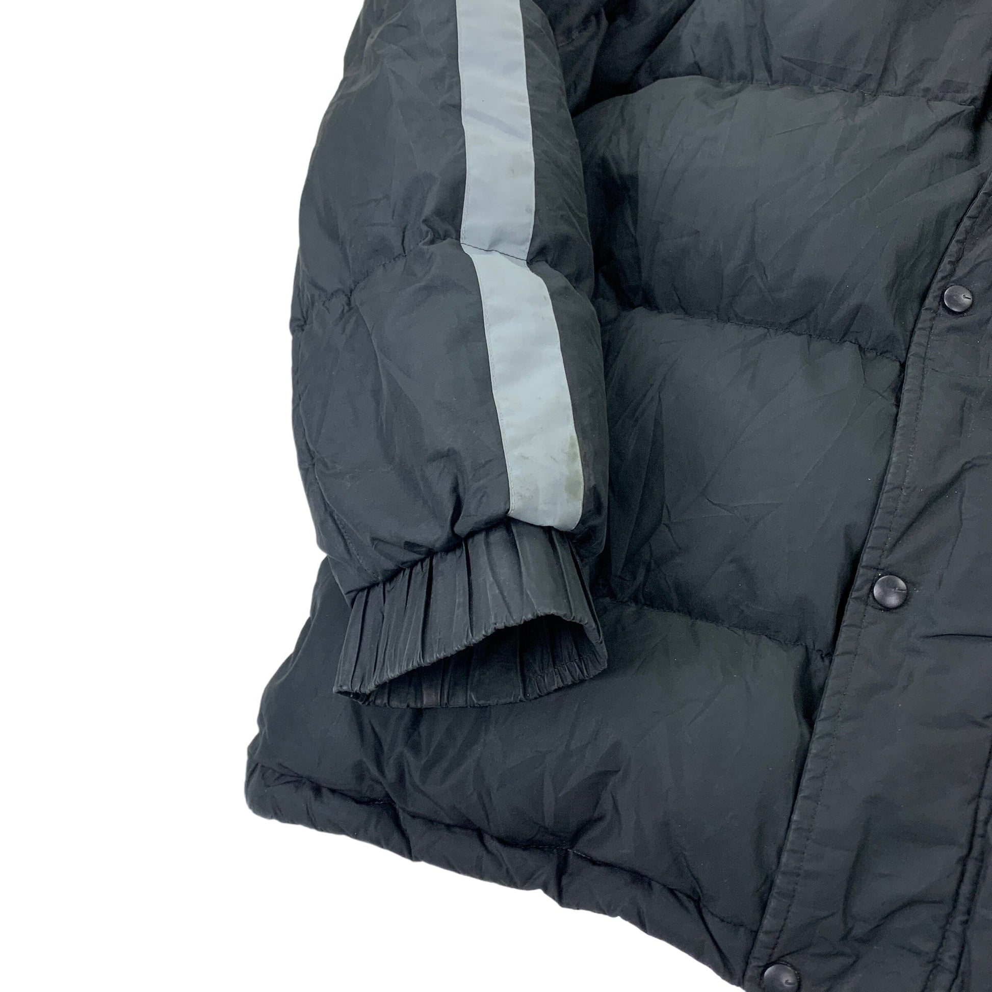 Nike Puffer Jacket - L Nike Nike coat outerwear pufferseason second hand vintage shop österreich germany deutschland angebot daunenjacke winterjacke jacke