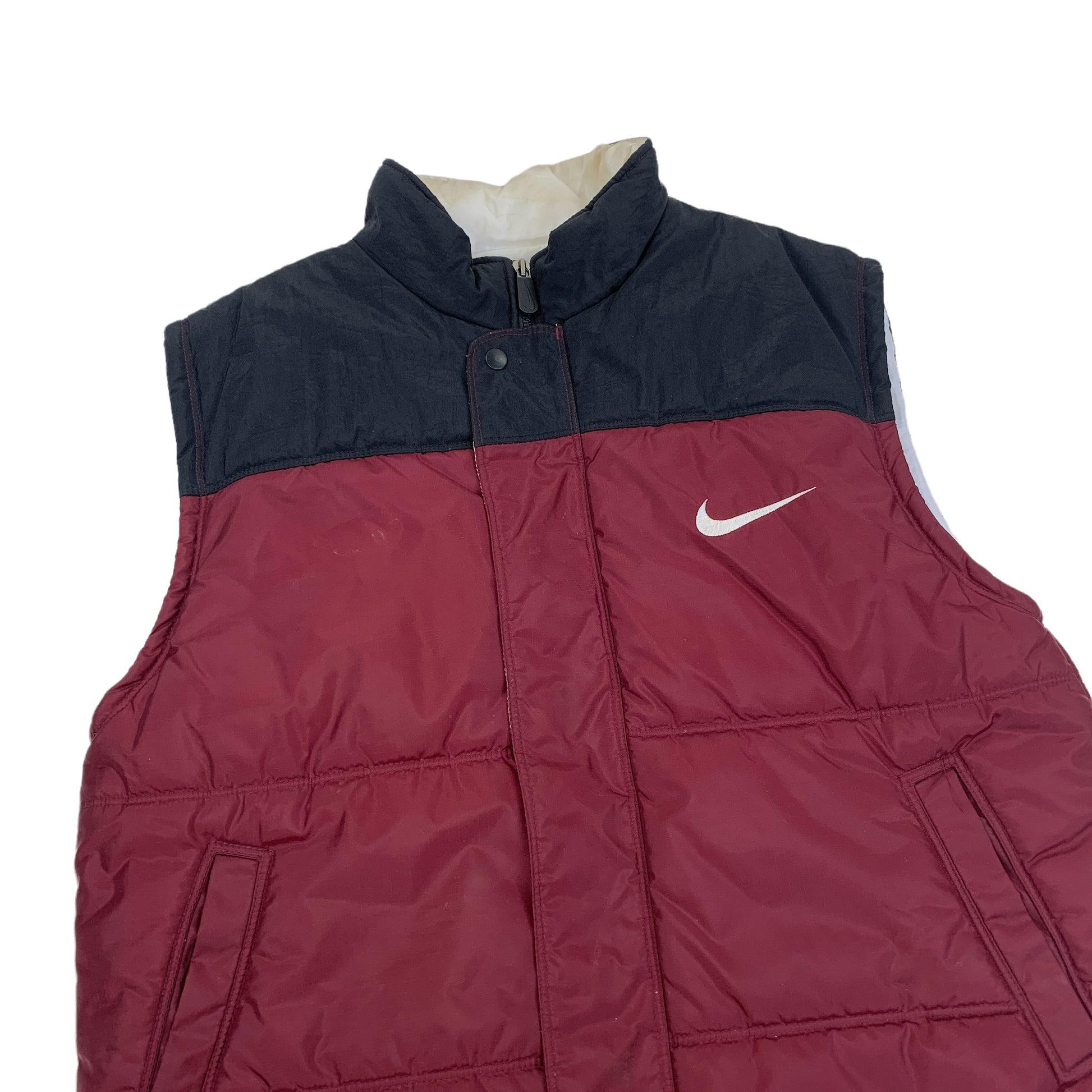 Nike Puffer Jacket - L Nike Nike coat outerwear pufferseason second hand vintage shop österreich germany deutschland angebot daunenjacke winterjacke jacke