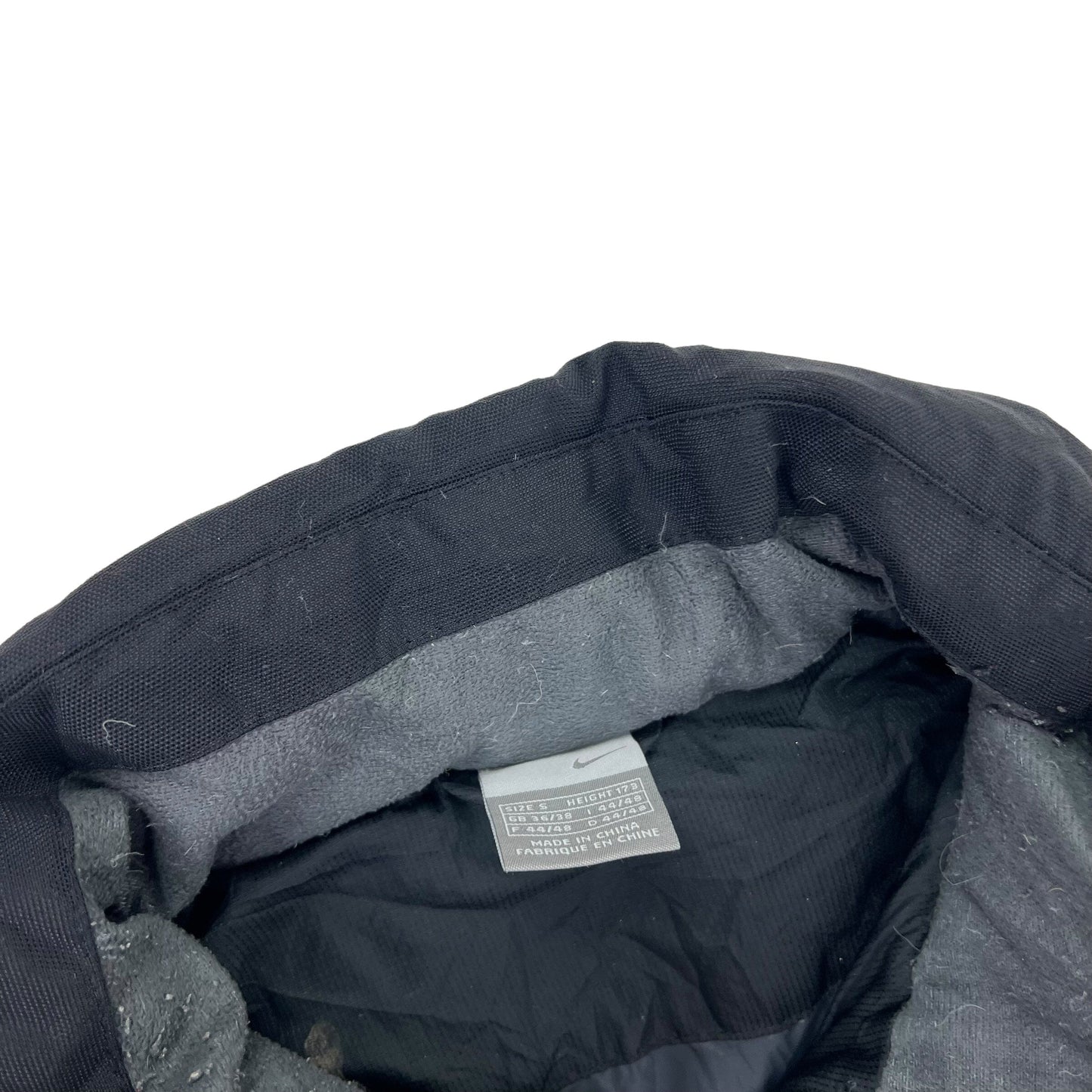 Nike Puffer Jacket - L Nike Nike coat outerwear pufferseason second hand vintage shop österreich germany deutschland angebot daunenjacke winterjacke jacke