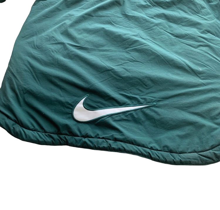 Nike Puffer Jacket - S Nike Nike coat outerwear pufferseason second hand vintage shop österreich germany deutschland angebot daunenjacke winterjacke jacke