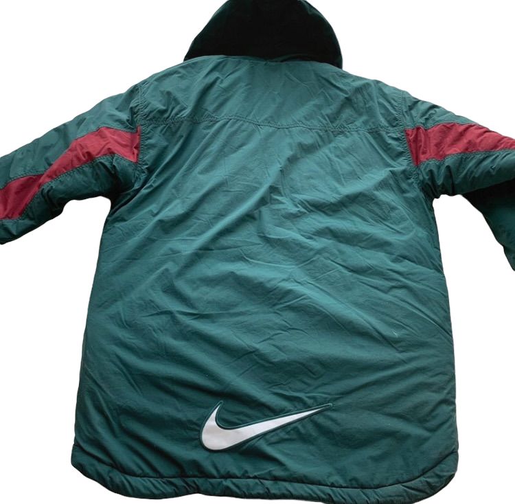Nike Puffer Jacket - S Nike Nike coat outerwear pufferseason second hand vintage shop österreich germany deutschland angebot daunenjacke winterjacke jacke