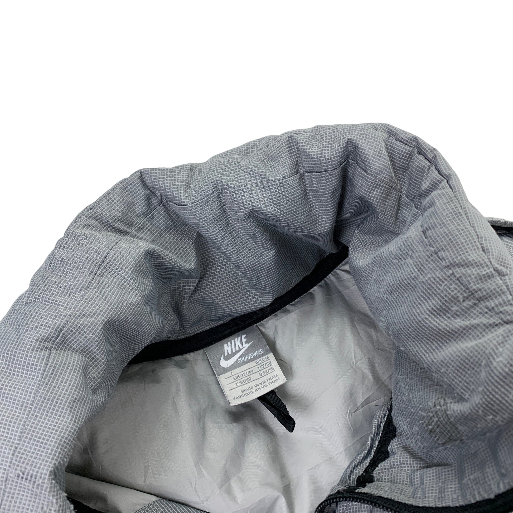 Nike Puffer - L Nike Nike coat outerwear pufferseason second hand vintage shop österreich germany deutschland angebot daunenjacke winterjacke jacke