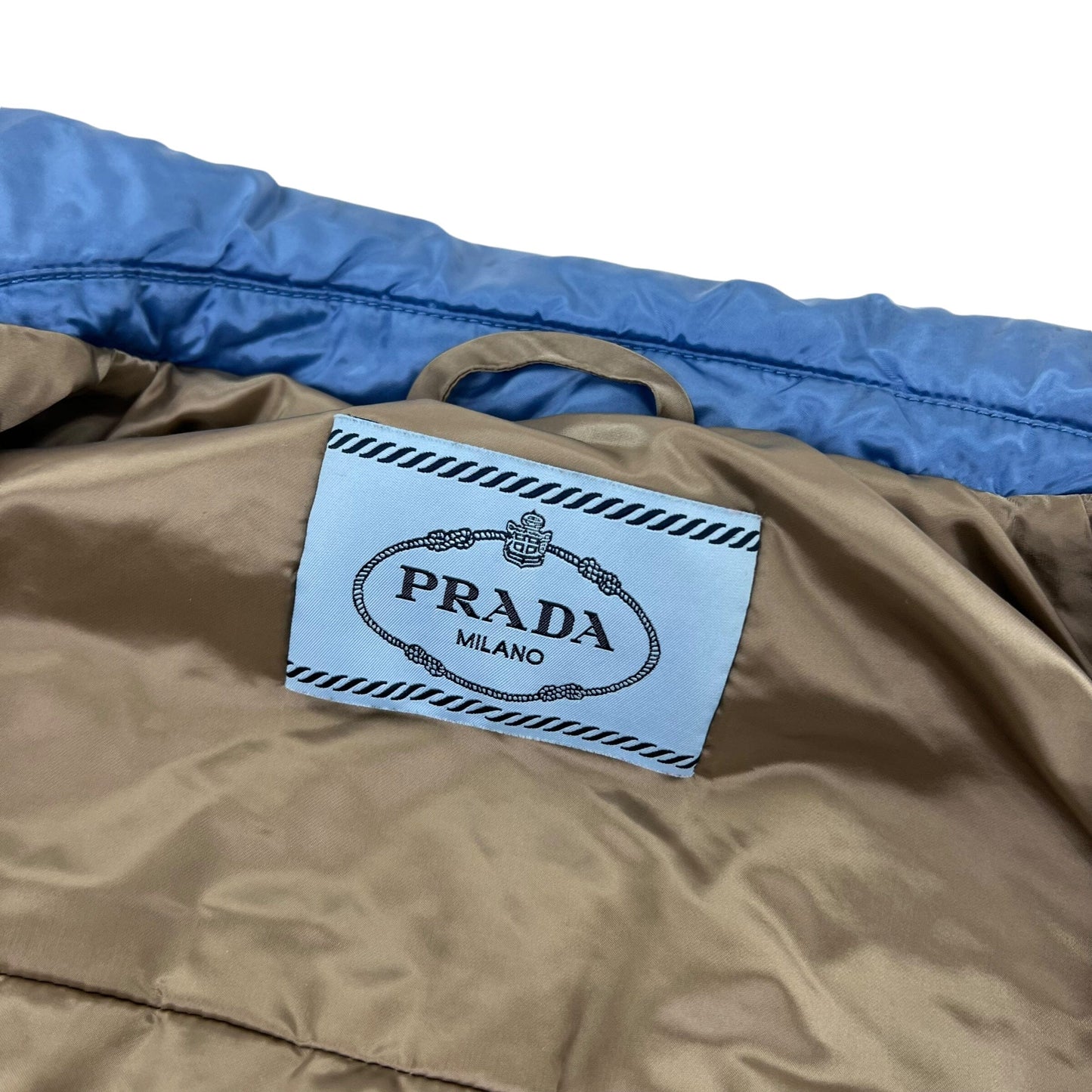 Prada Milano Light Puffer Coat - Women XS Designer Puffer Prada coat outerwear pufferseason second hand vintage shop österreich germany deutschland angebot daunenjacke winterjacke jacke