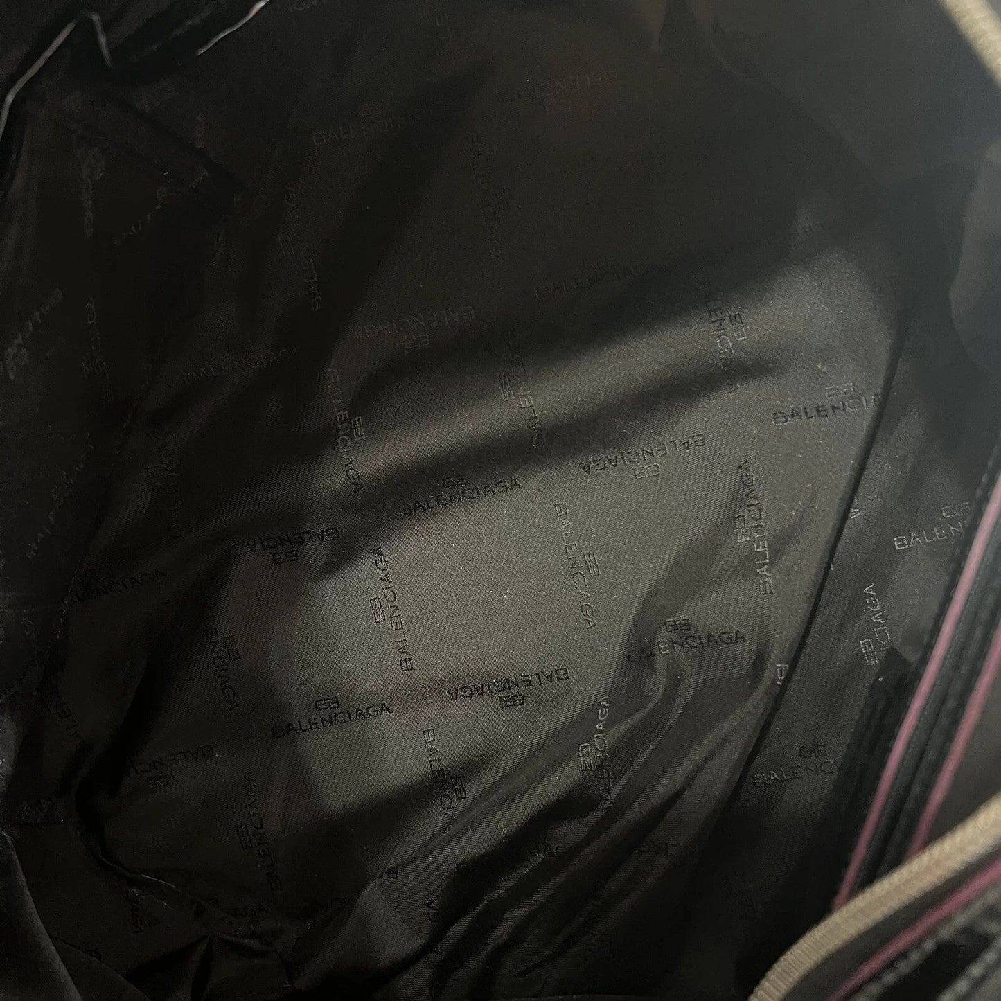Rare Balenciaga Paris Handle Bowling Bag Designer Bags Balenciaga coat outerwear pufferseason second hand vintage shop österreich germany deutschland angebot daunenjacke winterjacke jacke