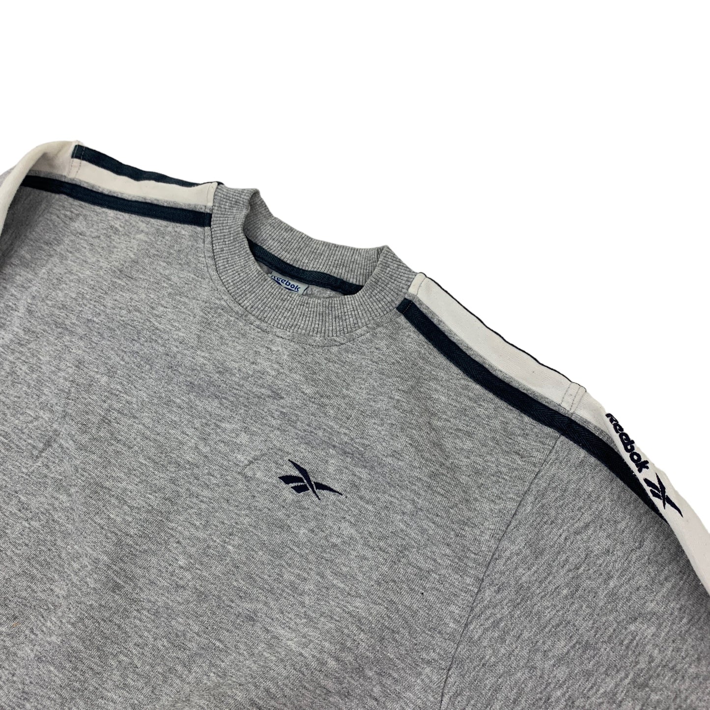 Reebok Sweater - S Sweaters Reebok coat outerwear pufferseason second hand vintage shop österreich germany deutschland angebot daunenjacke winterjacke jacke