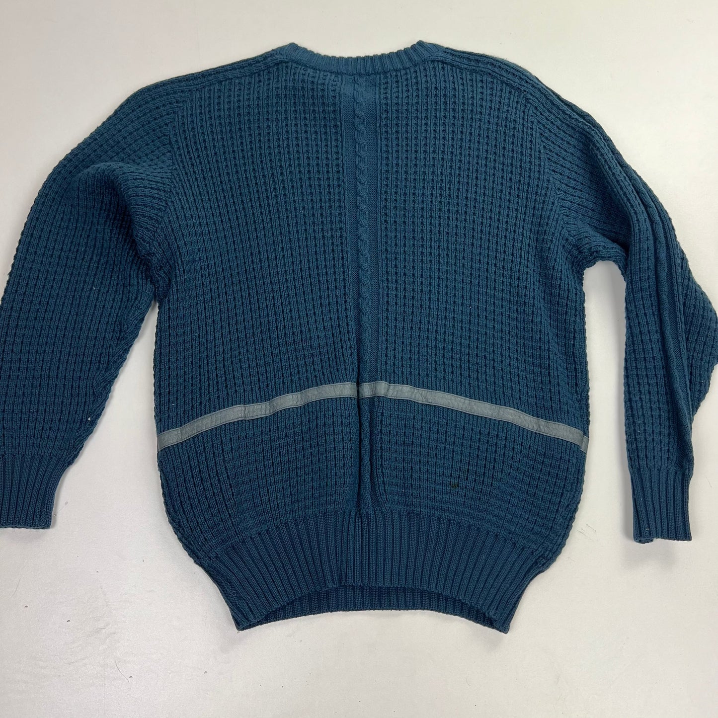 Vintage Christian Dior Knit Sweater - Women M Sweaters Dior coat outerwear pufferseason second hand vintage shop österreich germany deutschland angebot daunenjacke winterjacke jacke