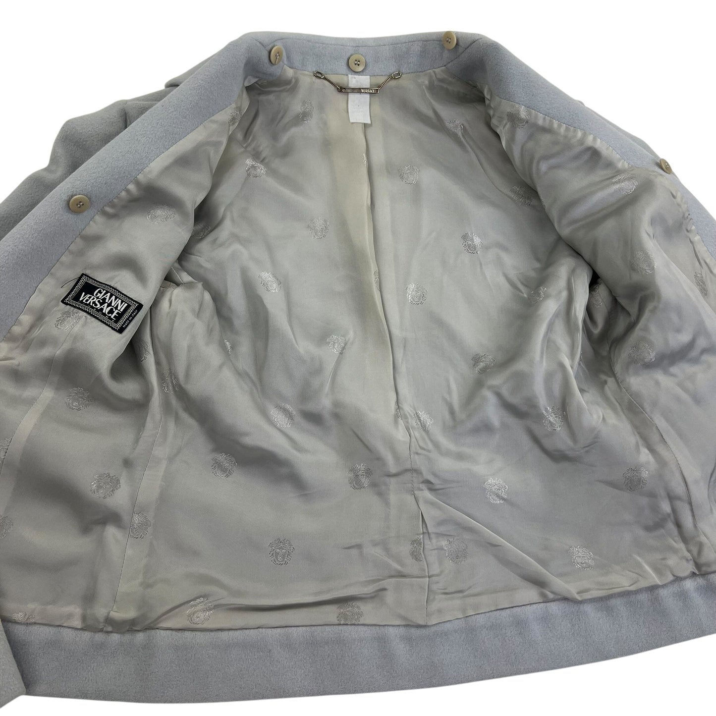 Vintage Gianni Versace Couture Blazer - Women S Windbreakers Gianni Versace coat outerwear pufferseason second hand vintage shop österreich germany deutschland angebot daunenjacke winterjacke jacke