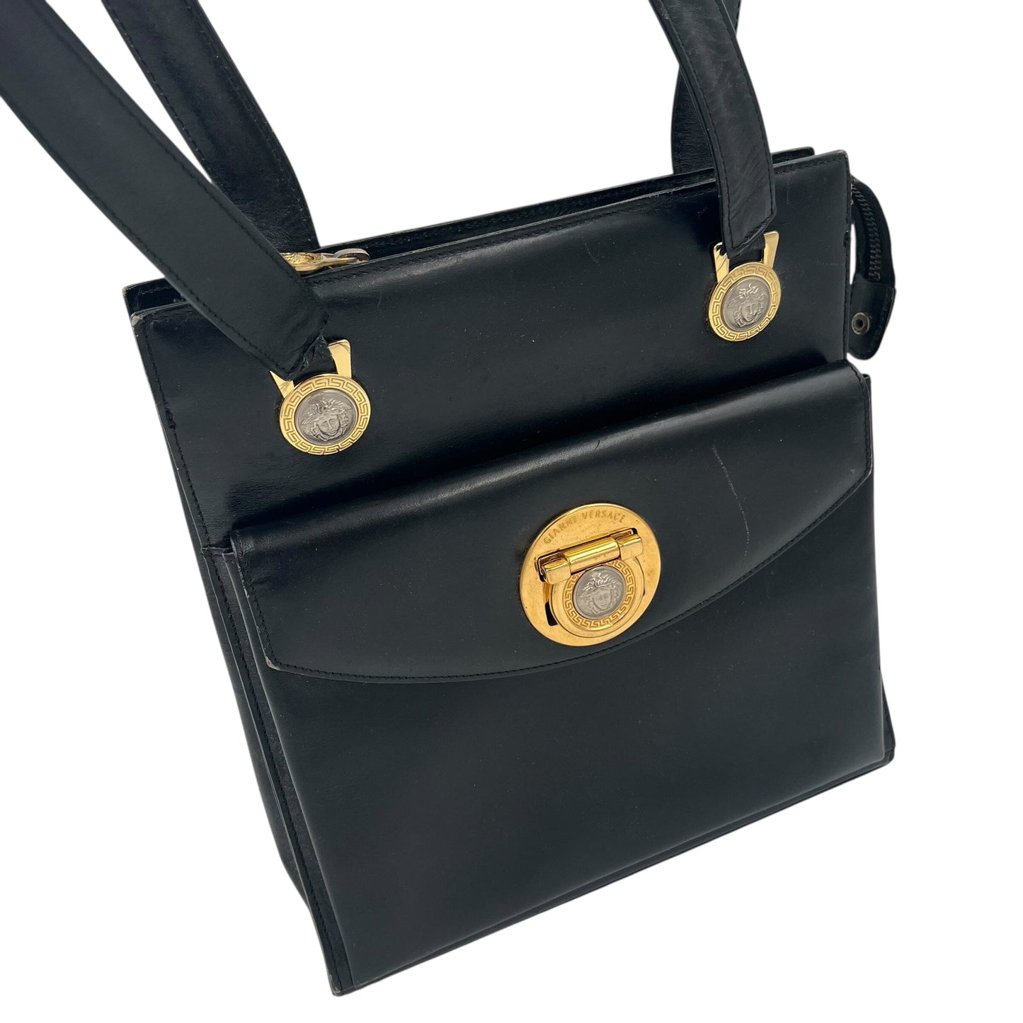 Vintage Gianni Versace Laather Handle Bag Handbag Handtasche Designer Bags Gianni Versace coat outerwear pufferseason second hand vintage shop österreich germany deutschland angebot daunenjacke winterjacke jacke