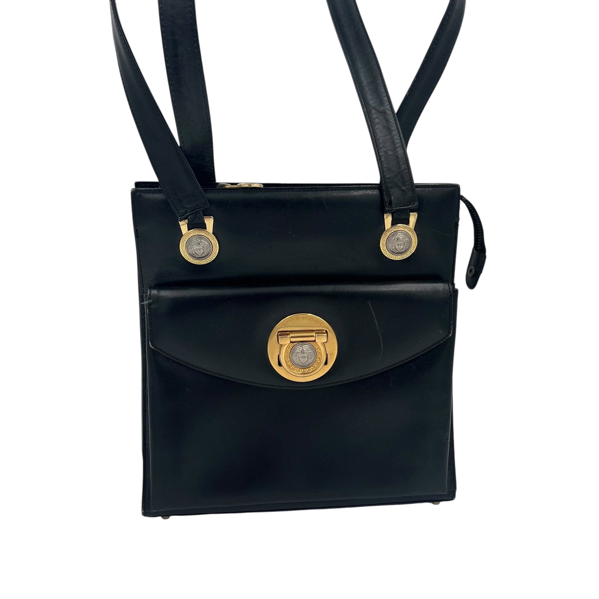 Vintage Gianni Versace Laather Handle Bag Handbag Handtasche Designer Bags Gianni Versace coat outerwear pufferseason second hand vintage shop österreich germany deutschland angebot daunenjacke winterjacke jacke