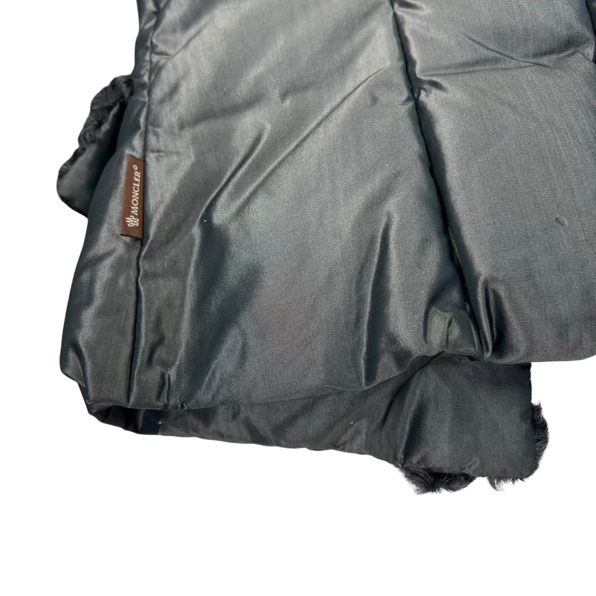 Vintage Moncler Padded Winter Jacket - Women XS Moncler Moncler coat outerwear pufferseason second hand vintage shop österreich germany deutschland angebot daunenjacke winterjacke jacke