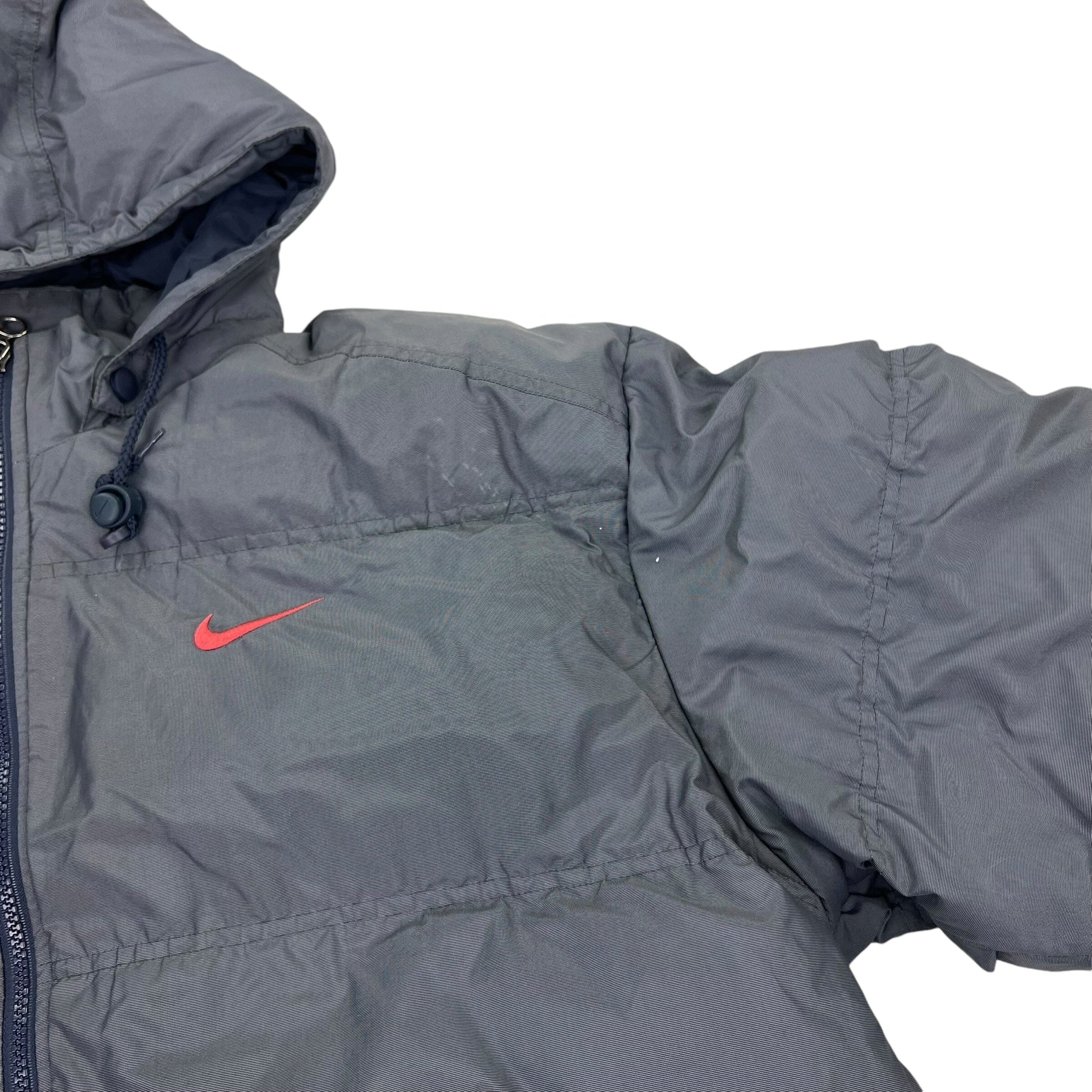 Vintage Nike Puffer Jacket - L Nike Nike coat outerwear pufferseason second hand vintage shop österreich germany deutschland angebot daunenjacke winterjacke jacke