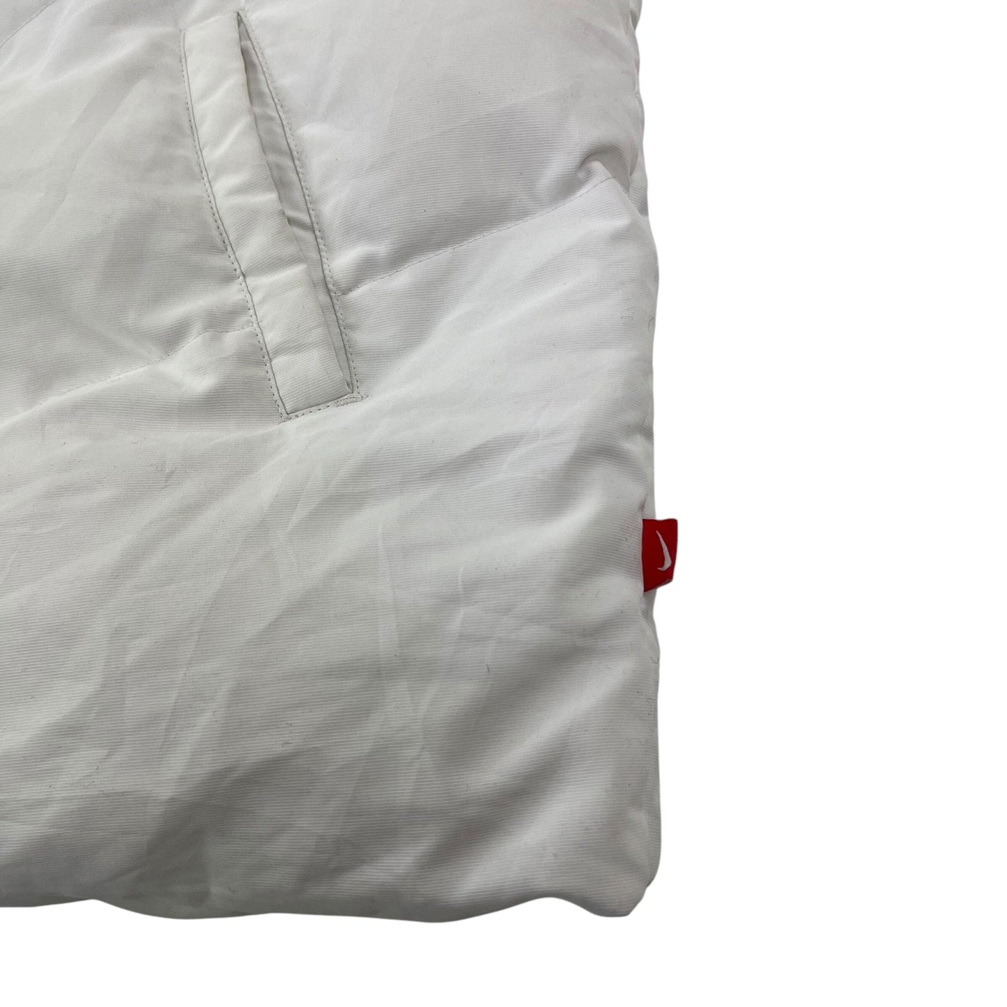 Vintage Nike Puffer - L Nike Nike coat outerwear pufferseason second hand vintage shop österreich germany deutschland angebot daunenjacke winterjacke jacke