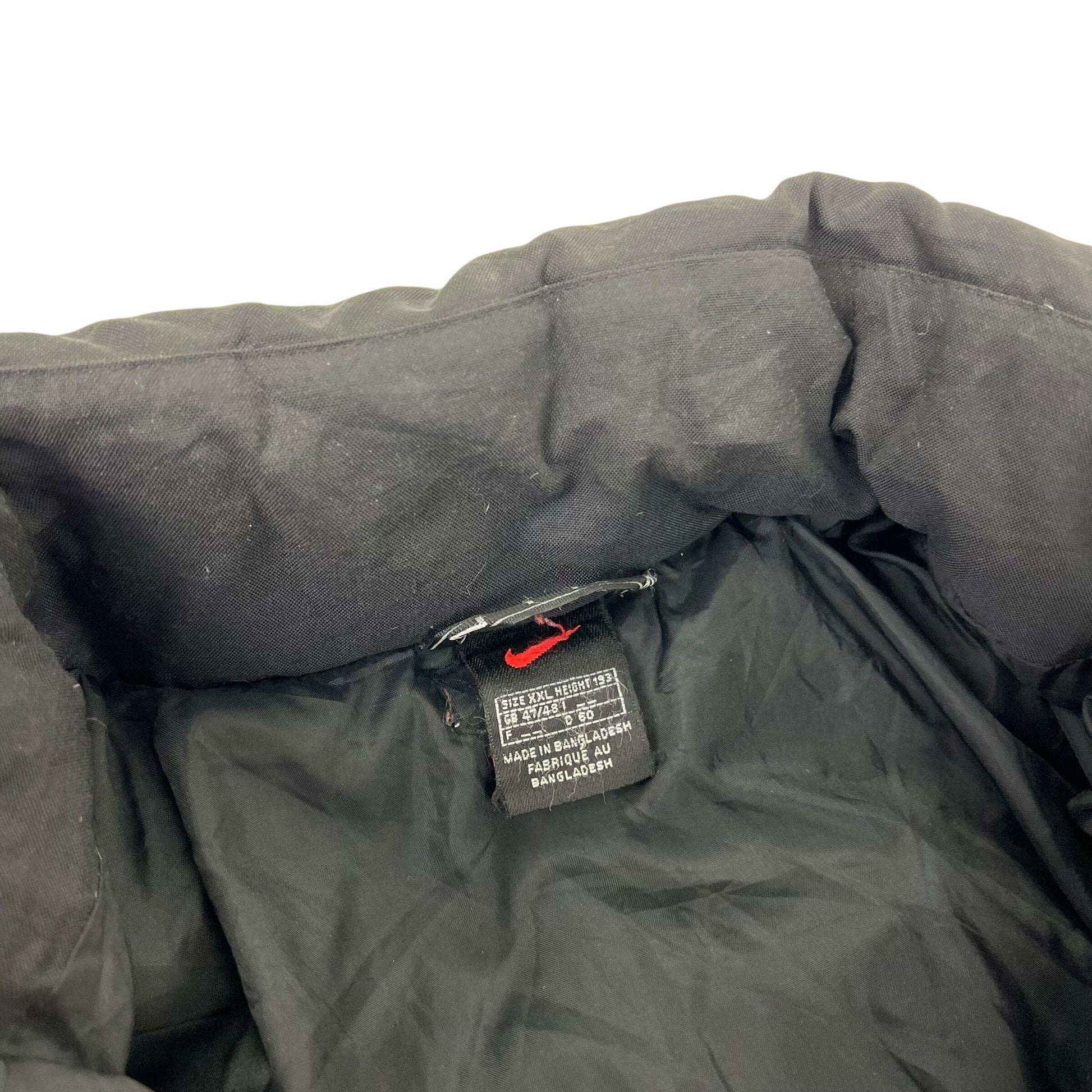 Vintage Nike Puffer - XXL Nike Nike coat outerwear pufferseason second hand vintage shop österreich germany deutschland angebot daunenjacke winterjacke jacke