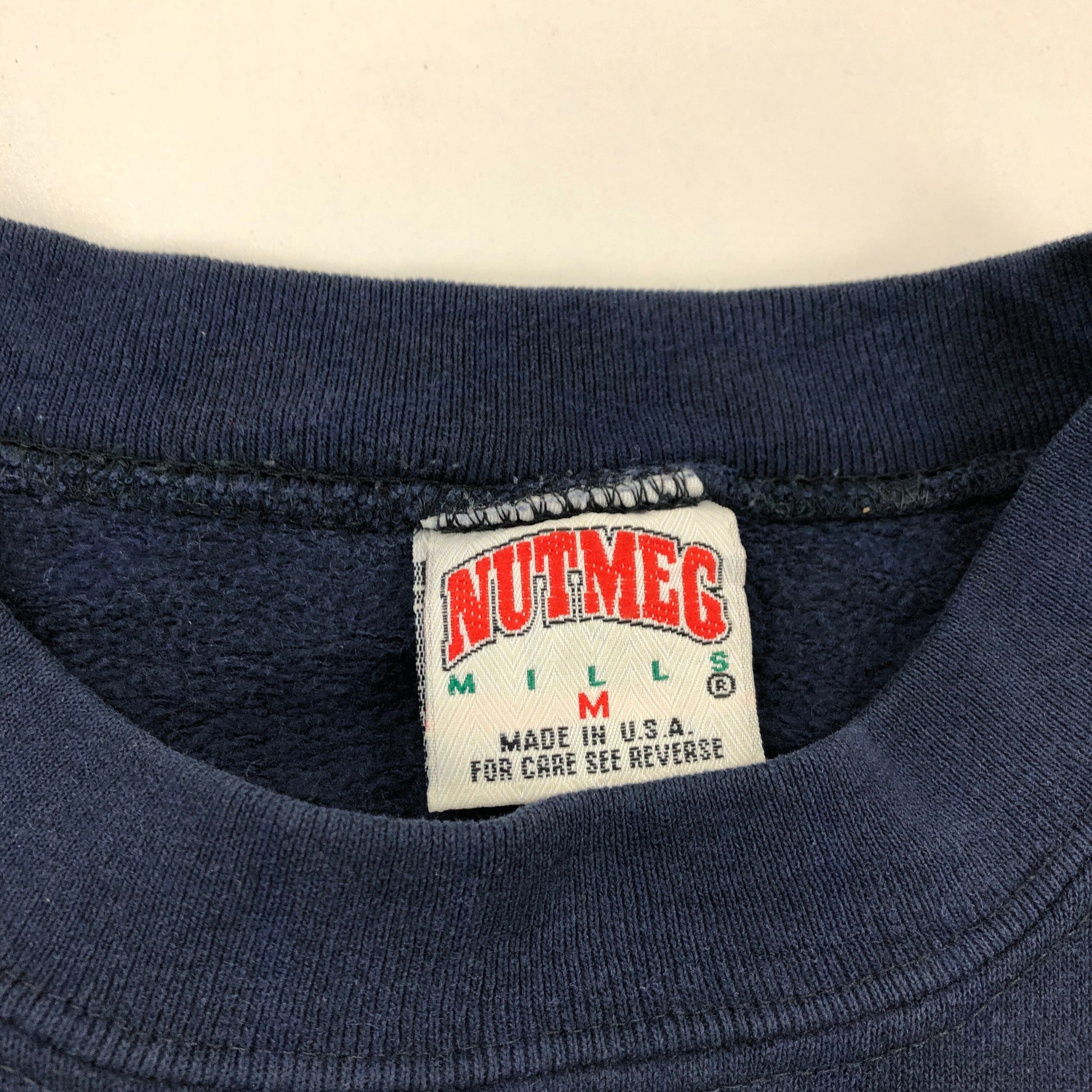 Vintage Nutmeg 1994 Dallas Cowboys Sweater - M Sweaters Nutmeg coat outerwear pufferseason second hand vintage shop österreich germany deutschland angebot daunenjacke winterjacke jacke