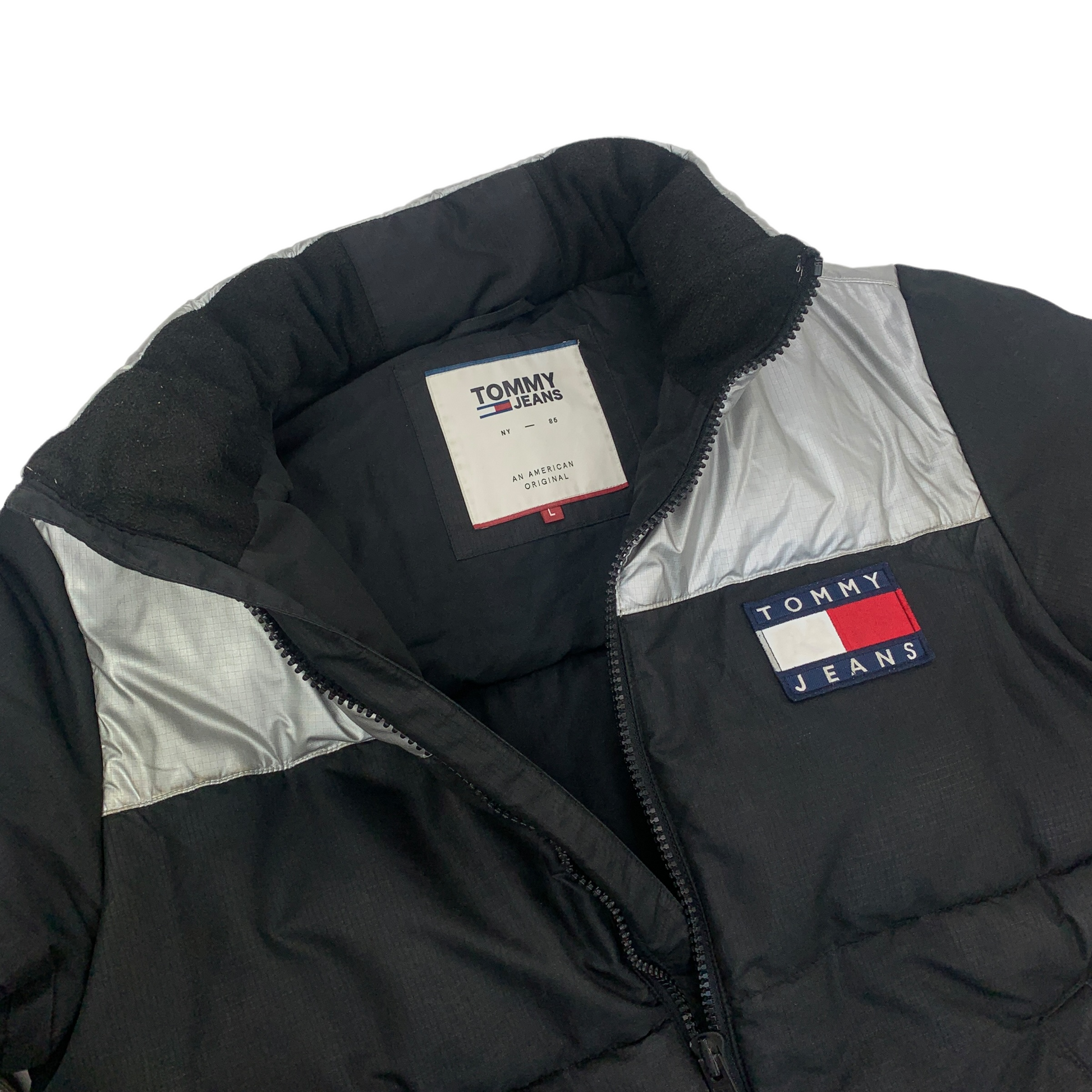 Tommy Hilfiger Puffer Jacket-pufferseasonwinter-secondhand-austria-vintage-sustainable-pre-owned-deal-sale-puffer-down-coat